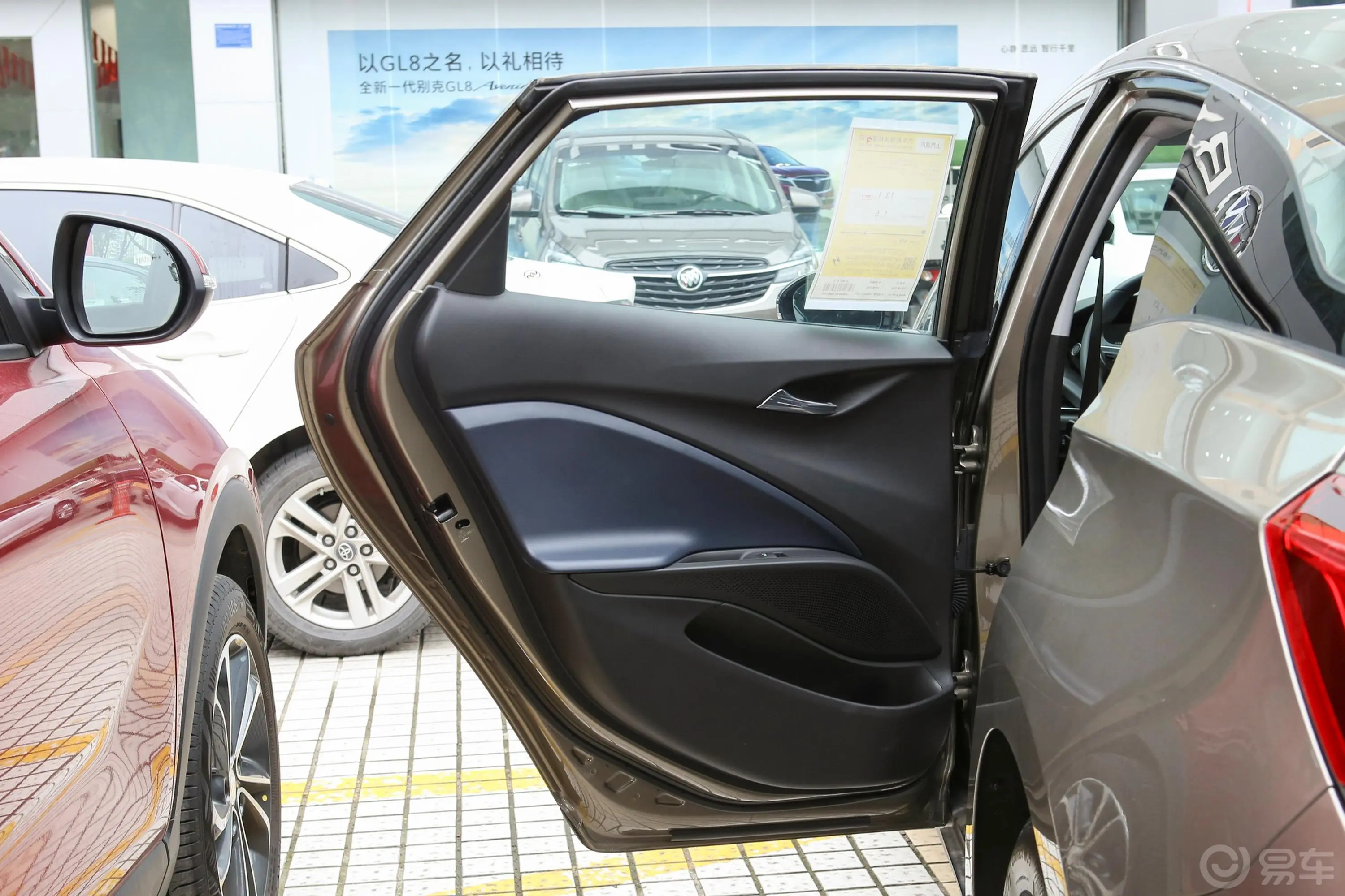 微蓝VELITE 6 纯电动互联时尚型 PLUS驾驶员侧后车门