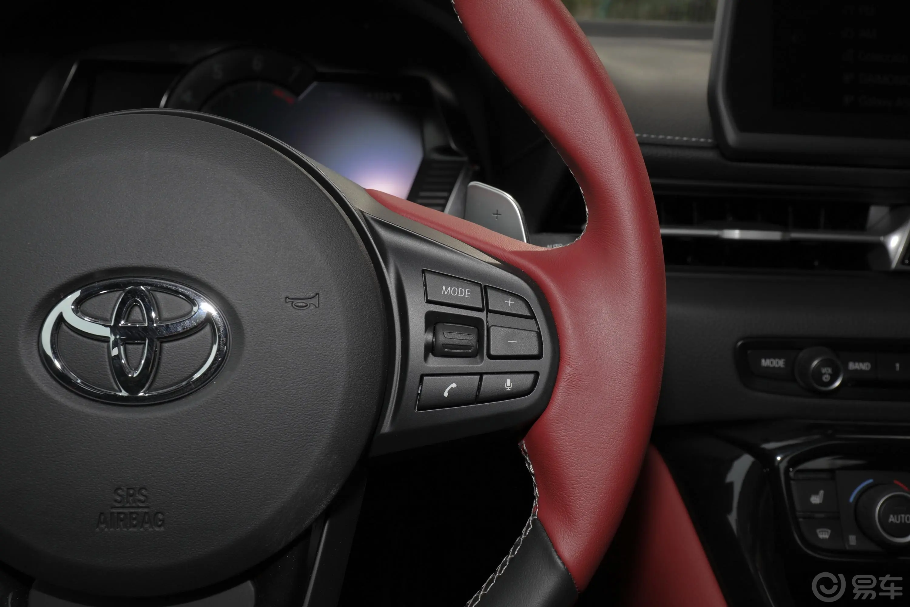 SUPRAGR SUPRA 3.0T 标准型右侧方向盘功能按键
