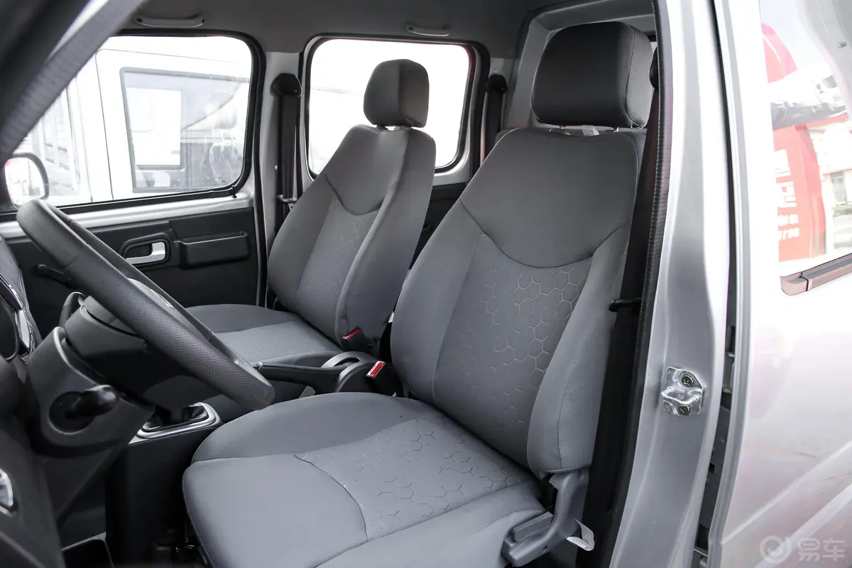 优劲T72L微货Z系 厢货 1.5L 手动 双排致富型(空调) 国VI驾驶员座椅