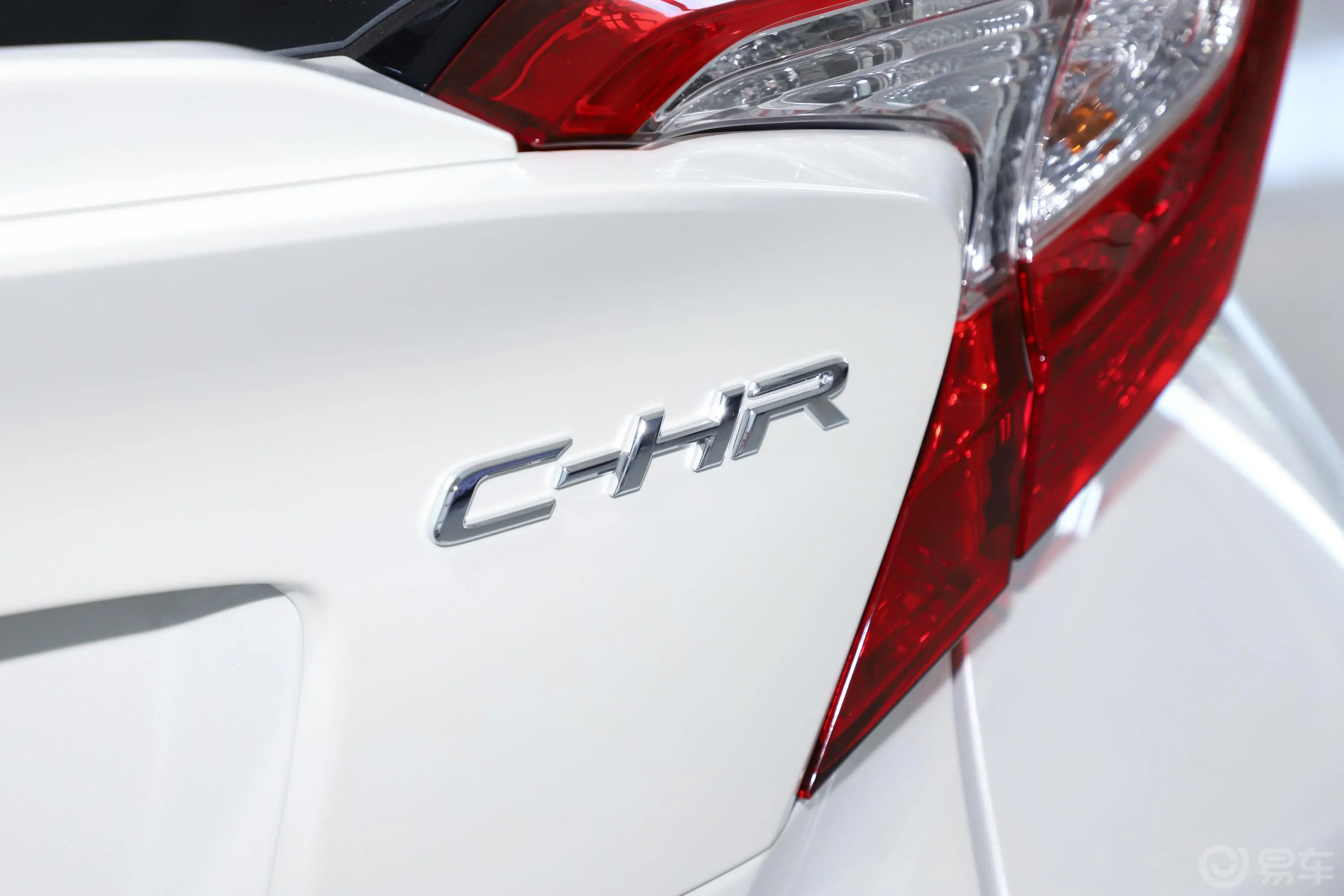 丰田C-HR EV领先版外观细节