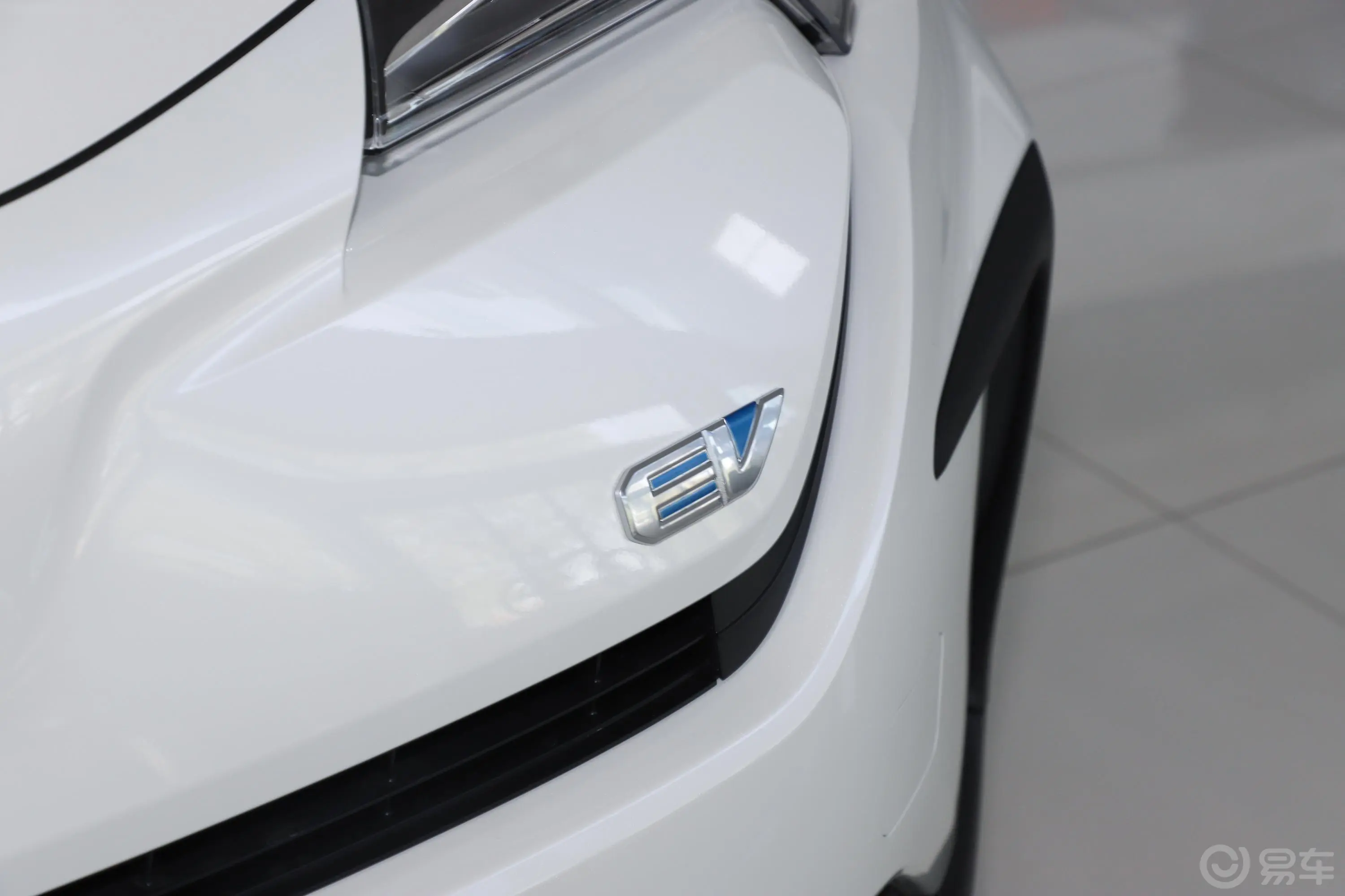 丰田C-HR EV领先版外观细节