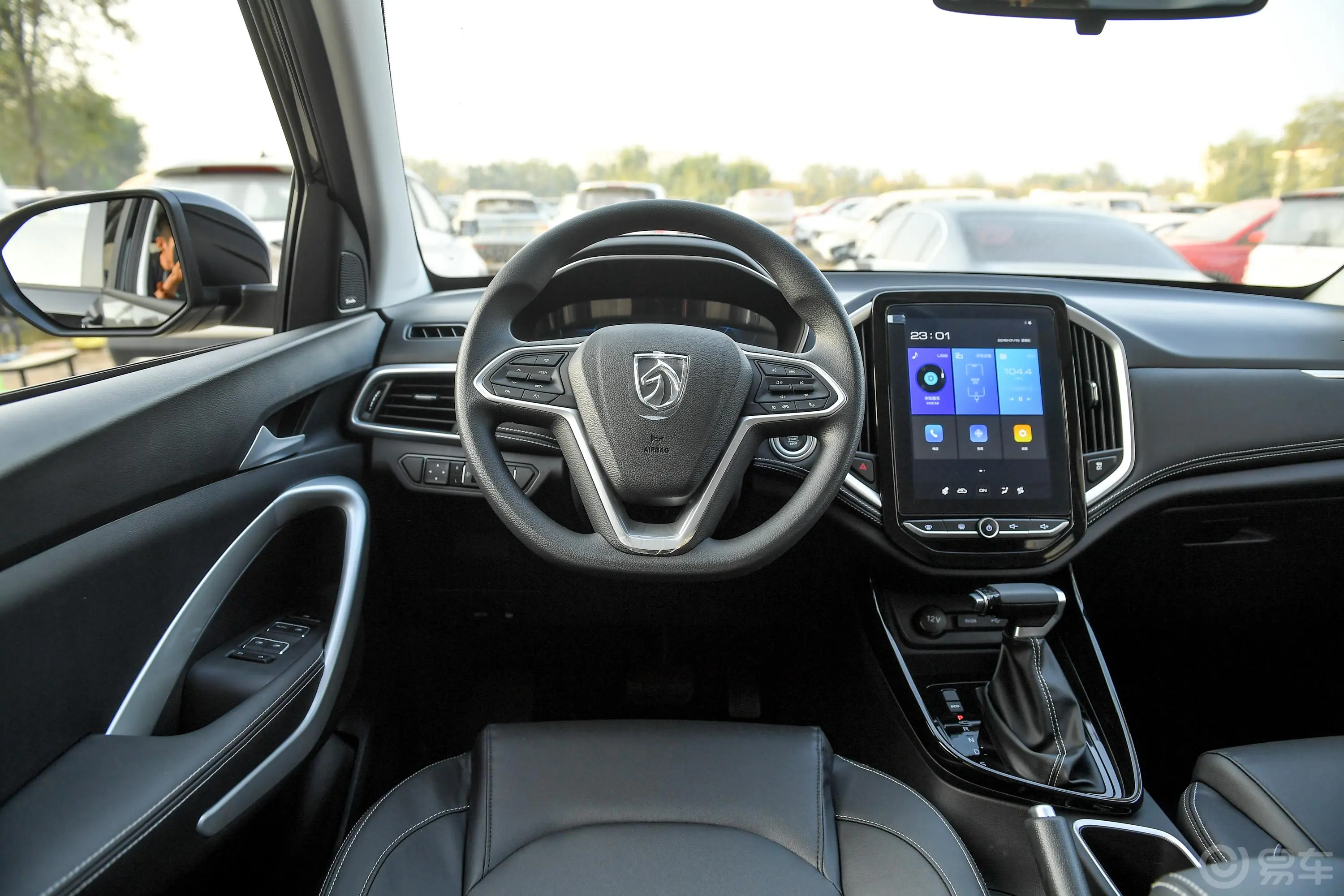 宝骏530全球车周年纪念版 1.5T CVT 豪华型 5座驾驶位区域