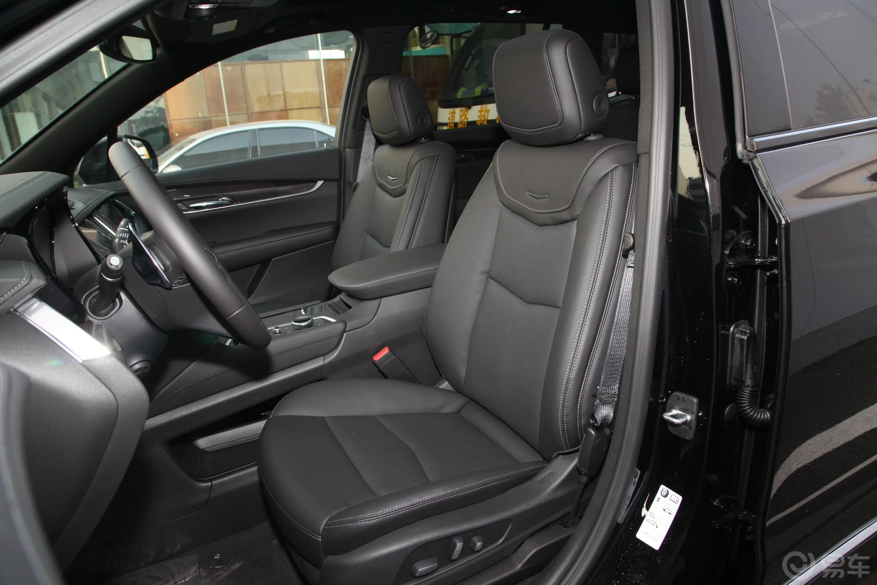 凯迪拉克XT628T 两驱 豪华运动型-至享安全版 6座驾驶员座椅
