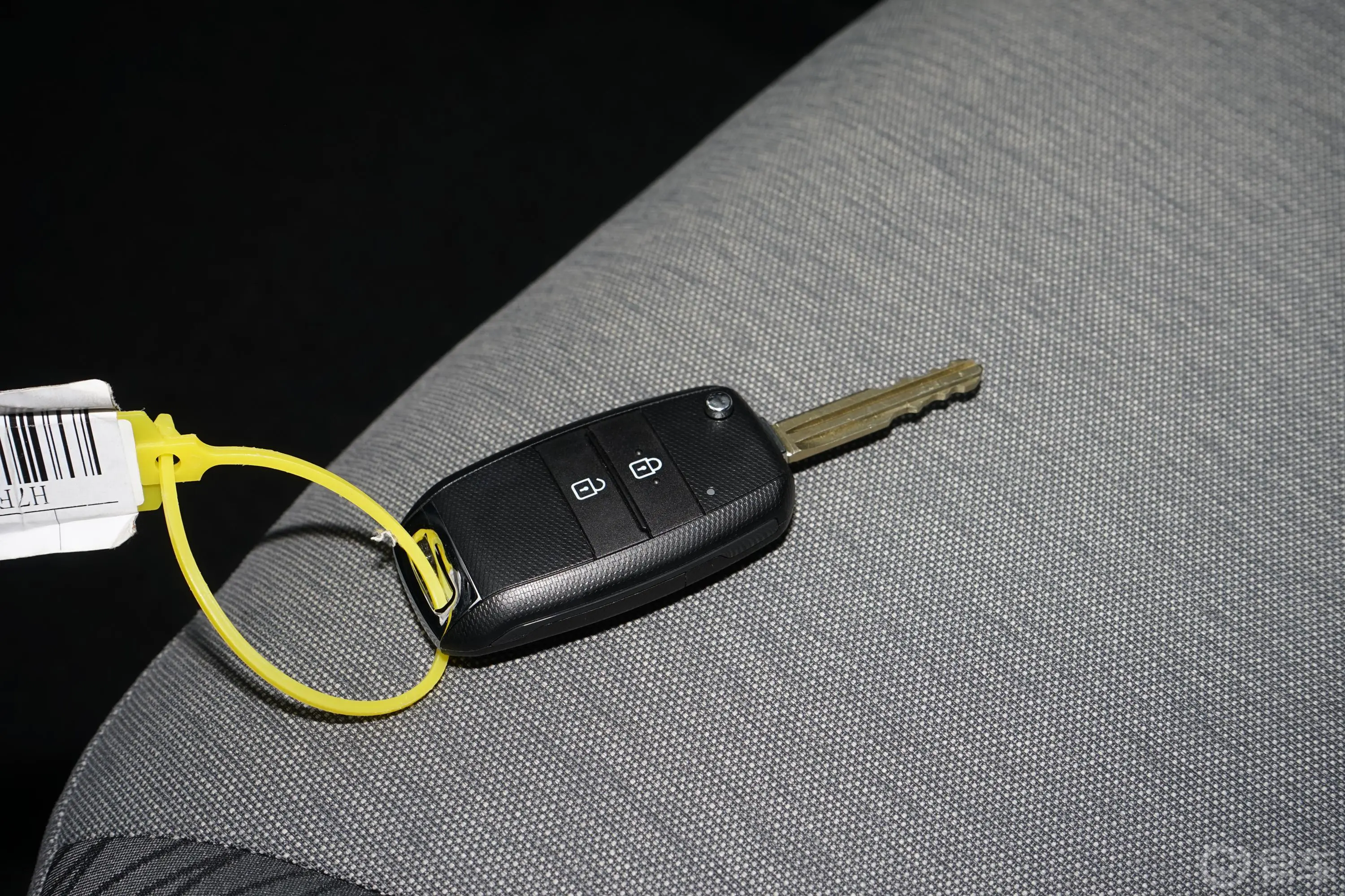 焕驰改款 1.4L 自动 舒适天窗版钥匙正面