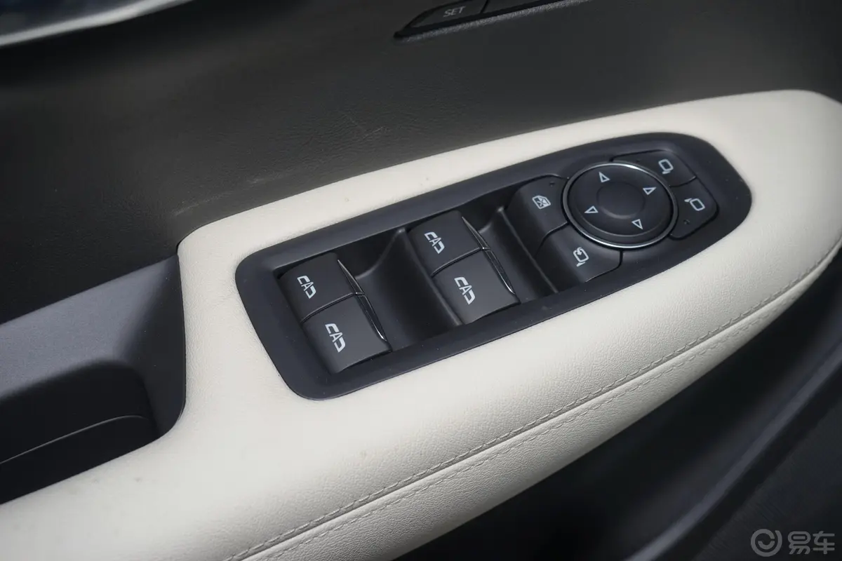 凯迪拉克XT628T 两驱 豪华运动型-至享安全版 7座车窗调节整体