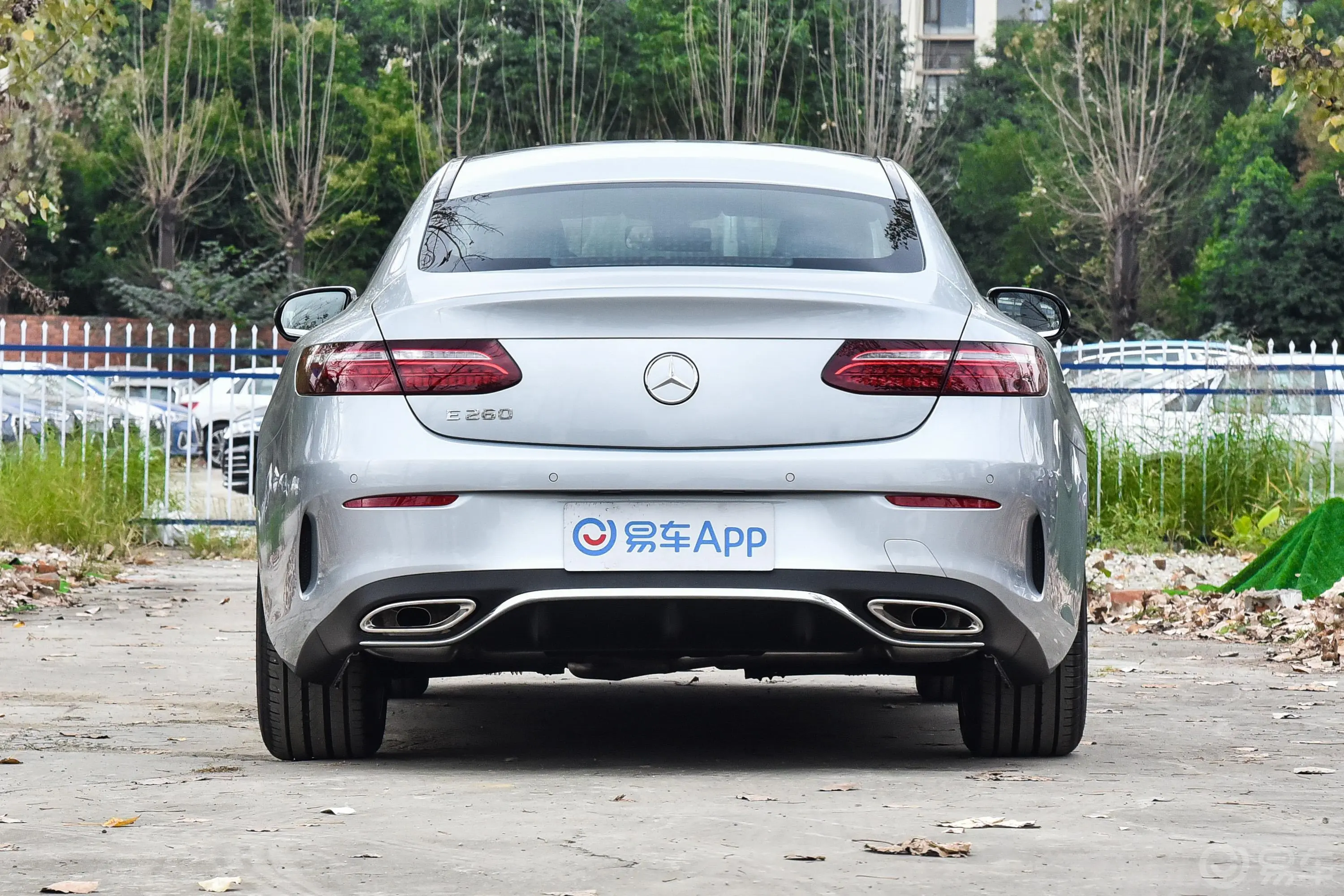 奔驰E级(进口)E 260 轿跑车外观