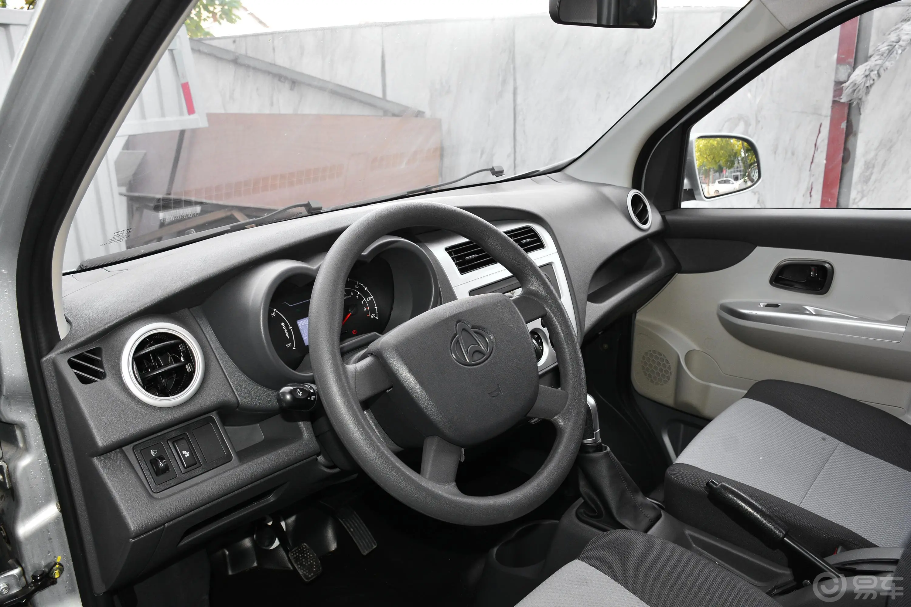 长安星卡EV单排货车标准型驾驶员座椅