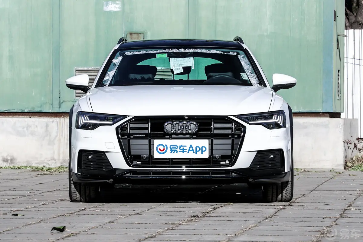 奥迪A6Allroad quattro 探索家 55 TFSI 尊享越野型正前水平