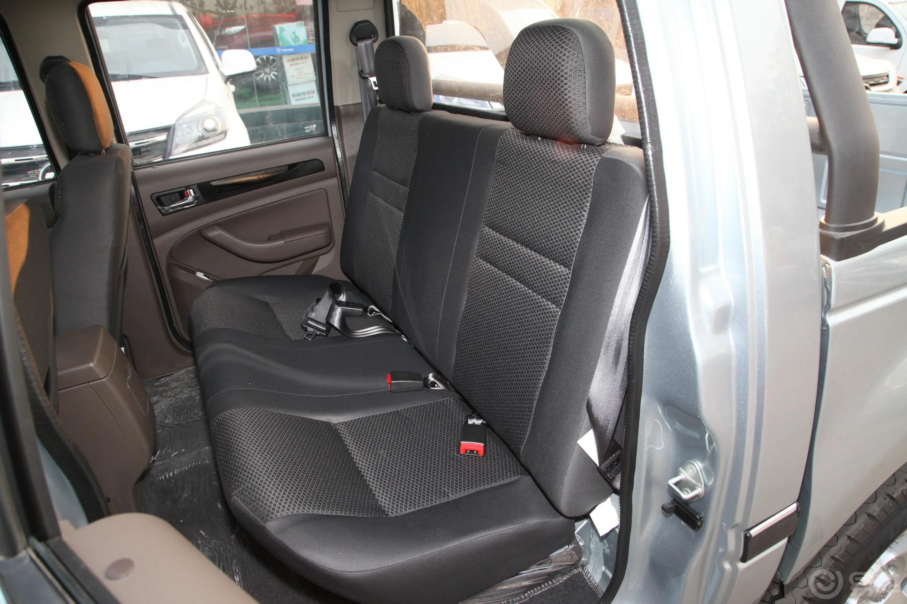 萨普标轴 1.5L 手动 两驱 舒适型 汽油后排座椅