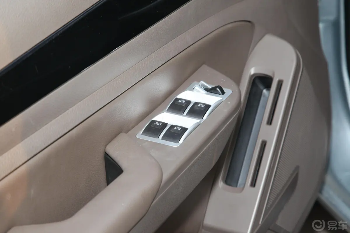 萨普标轴 1.5L 手动 两驱 舒适型 汽油车窗调节整体