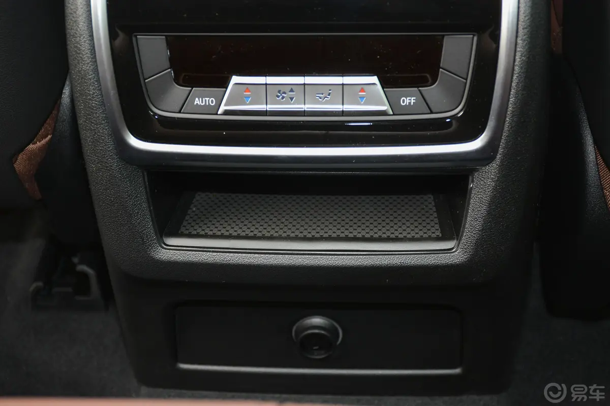 宝马X5(进口)xDrive40i 尊享型 M运动套装空间
