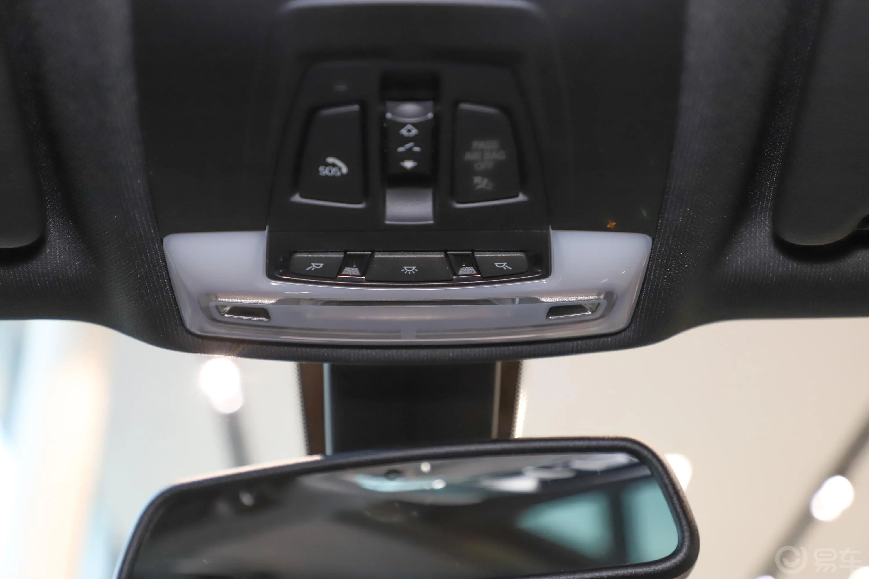宝马3系GT320i M运动套装内饰