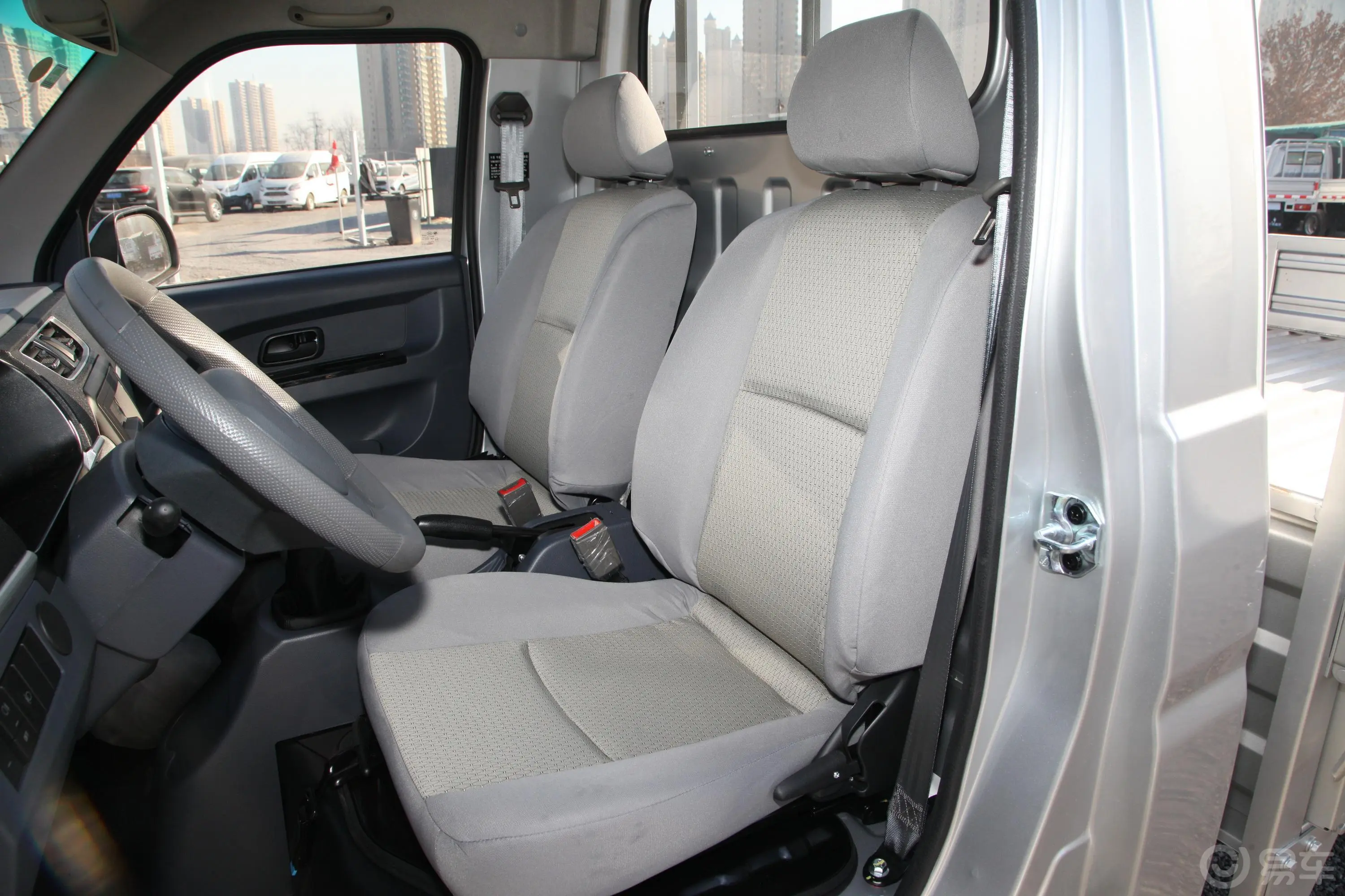 金杯T31.5L 单排舒适型驾驶员座椅