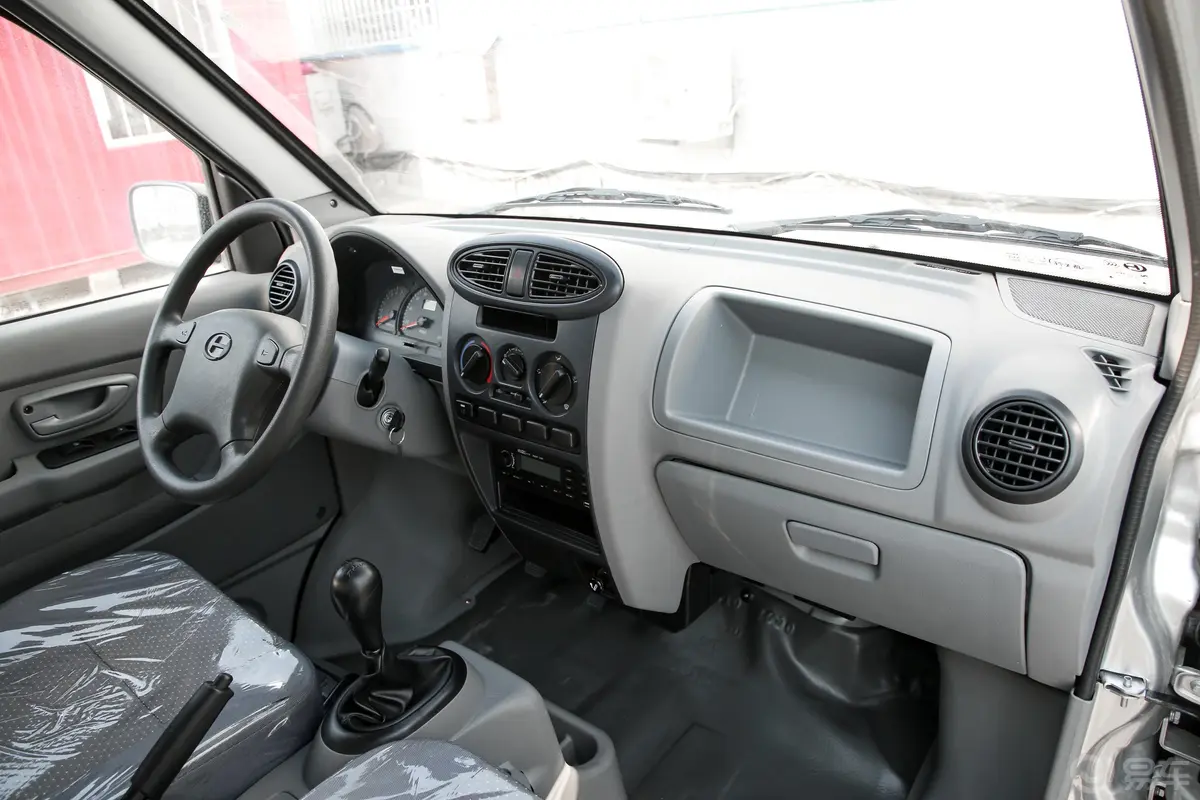 福瑞达K11S1.5L 手动 单排单排二类底盘 标准型内饰全景副驾驶员方向