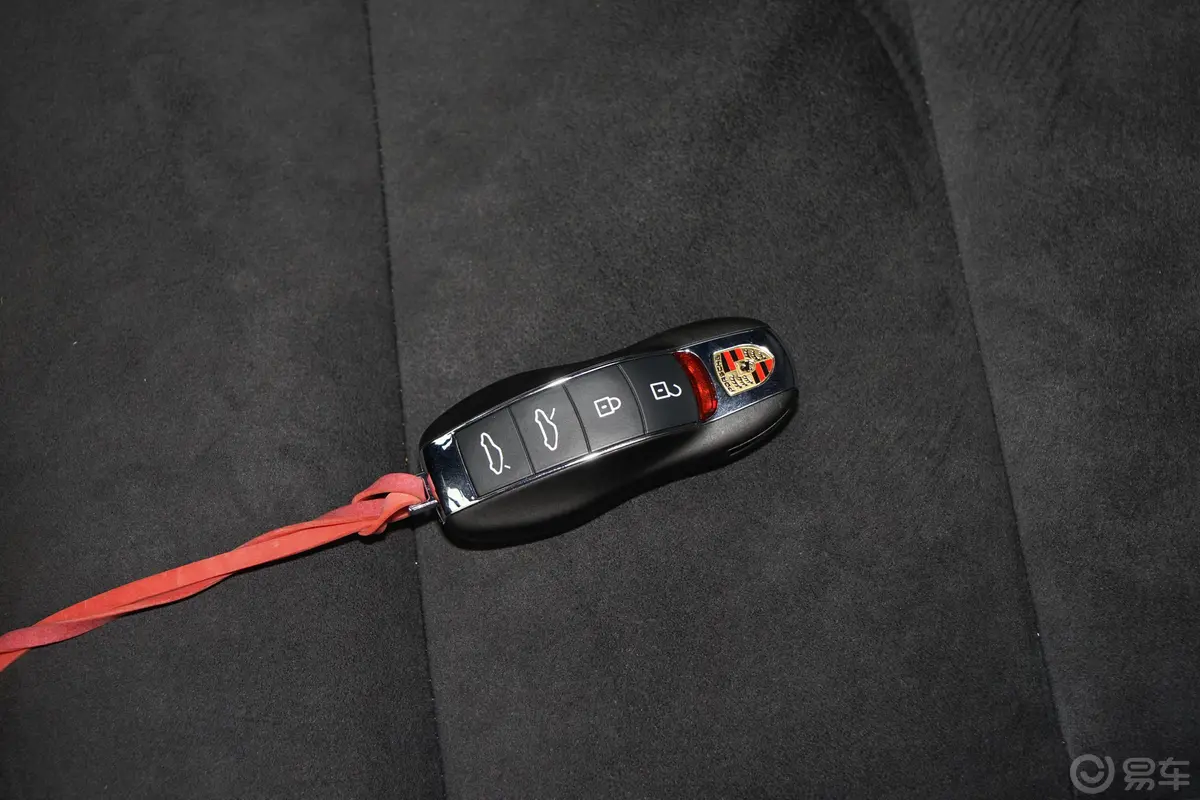保时捷718Cayman GTS 2.5T钥匙正面