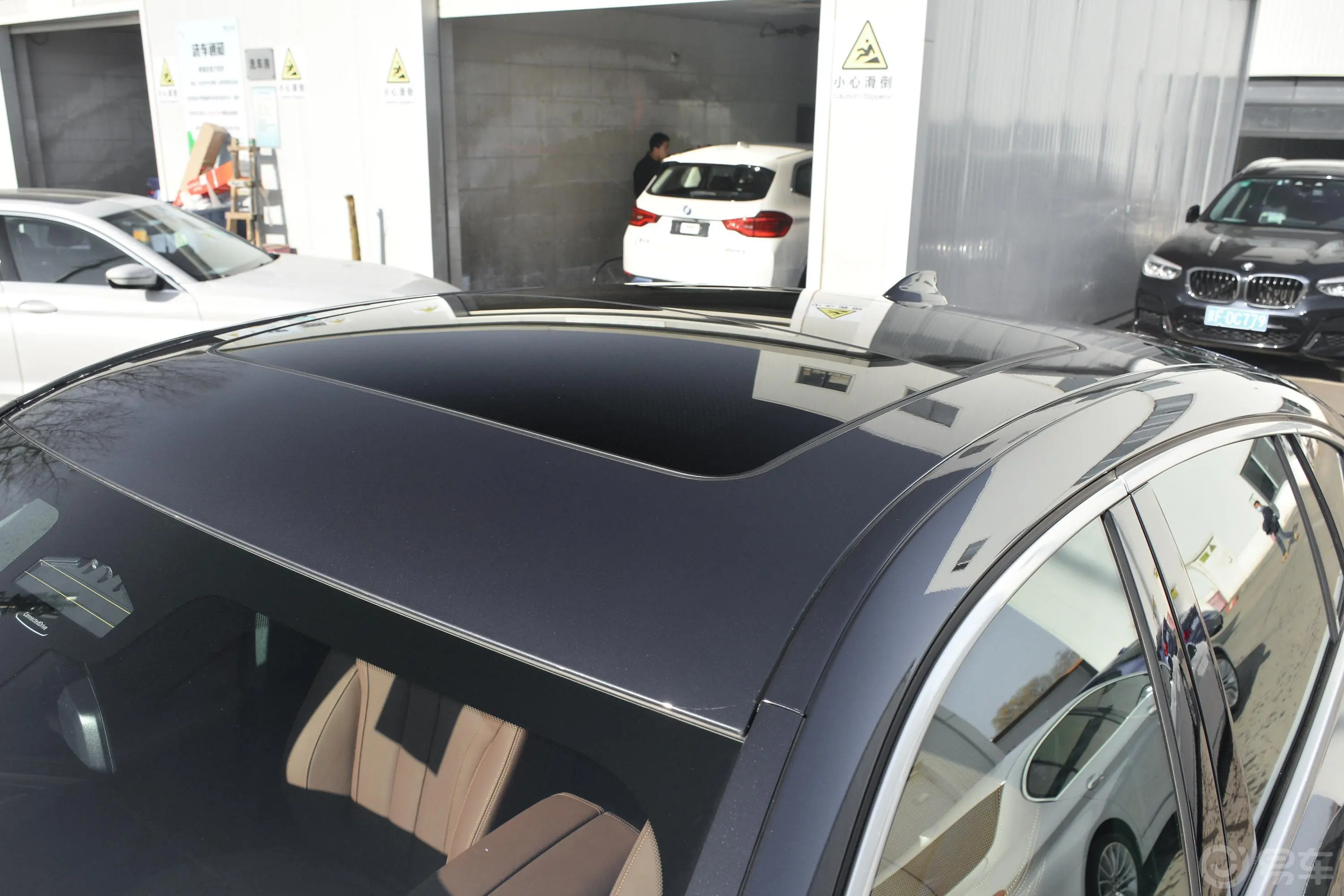 宝马X6xDrive40i 尊享型 M运动套装天窗