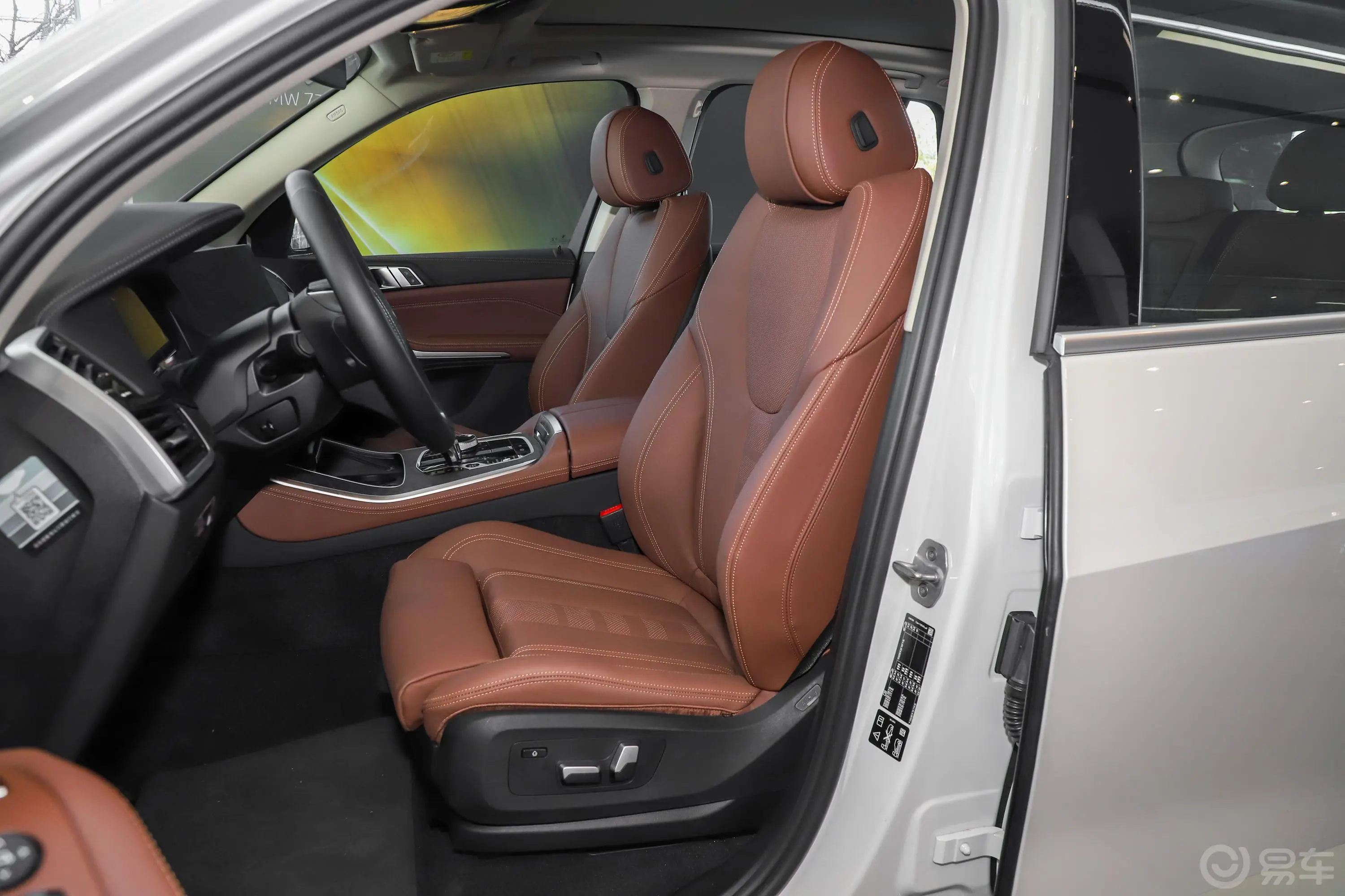 宝马X5(进口)xDrive30i X设计套装驾驶员座椅