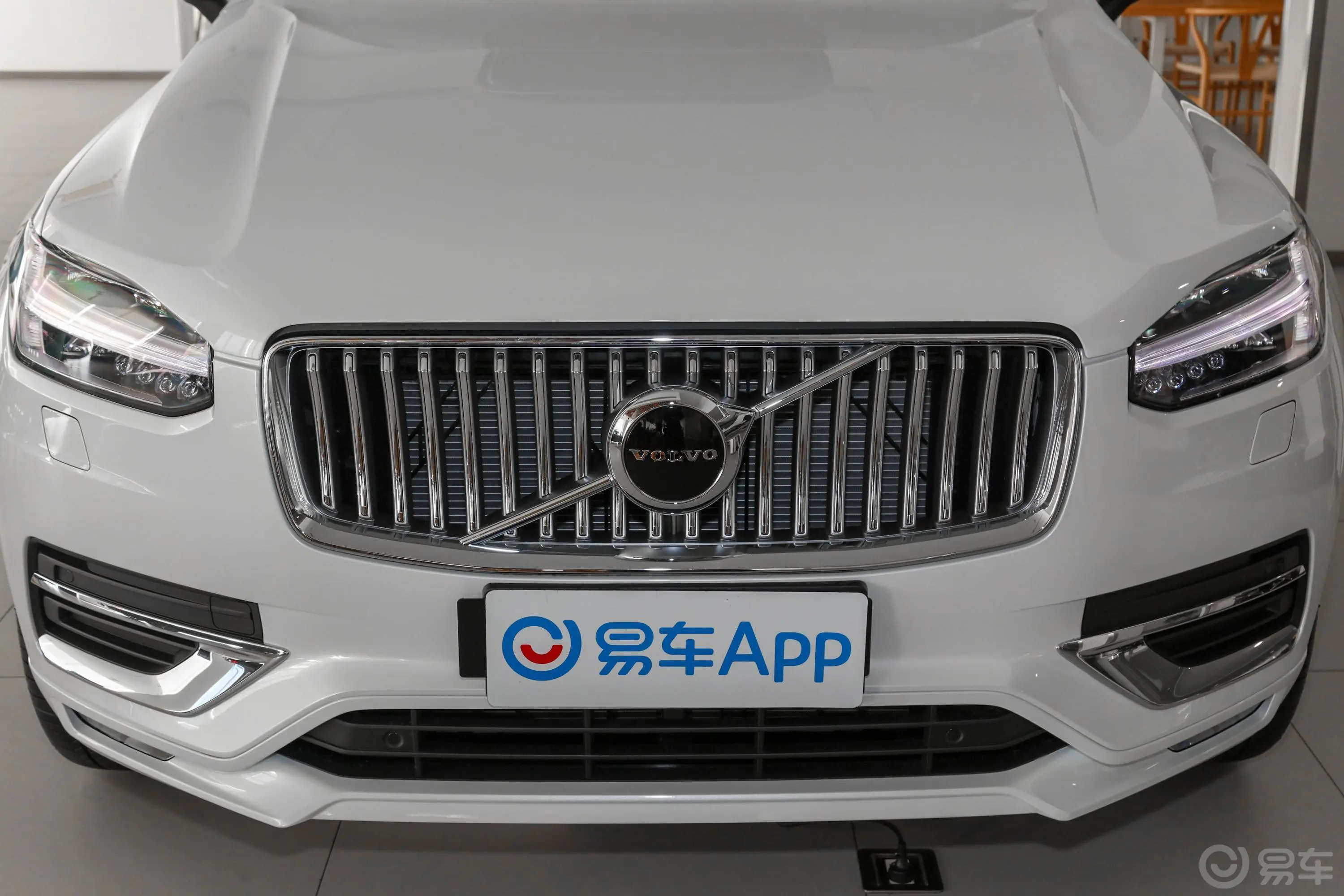 沃尔沃XC90B6 智逸豪华版 7座外观