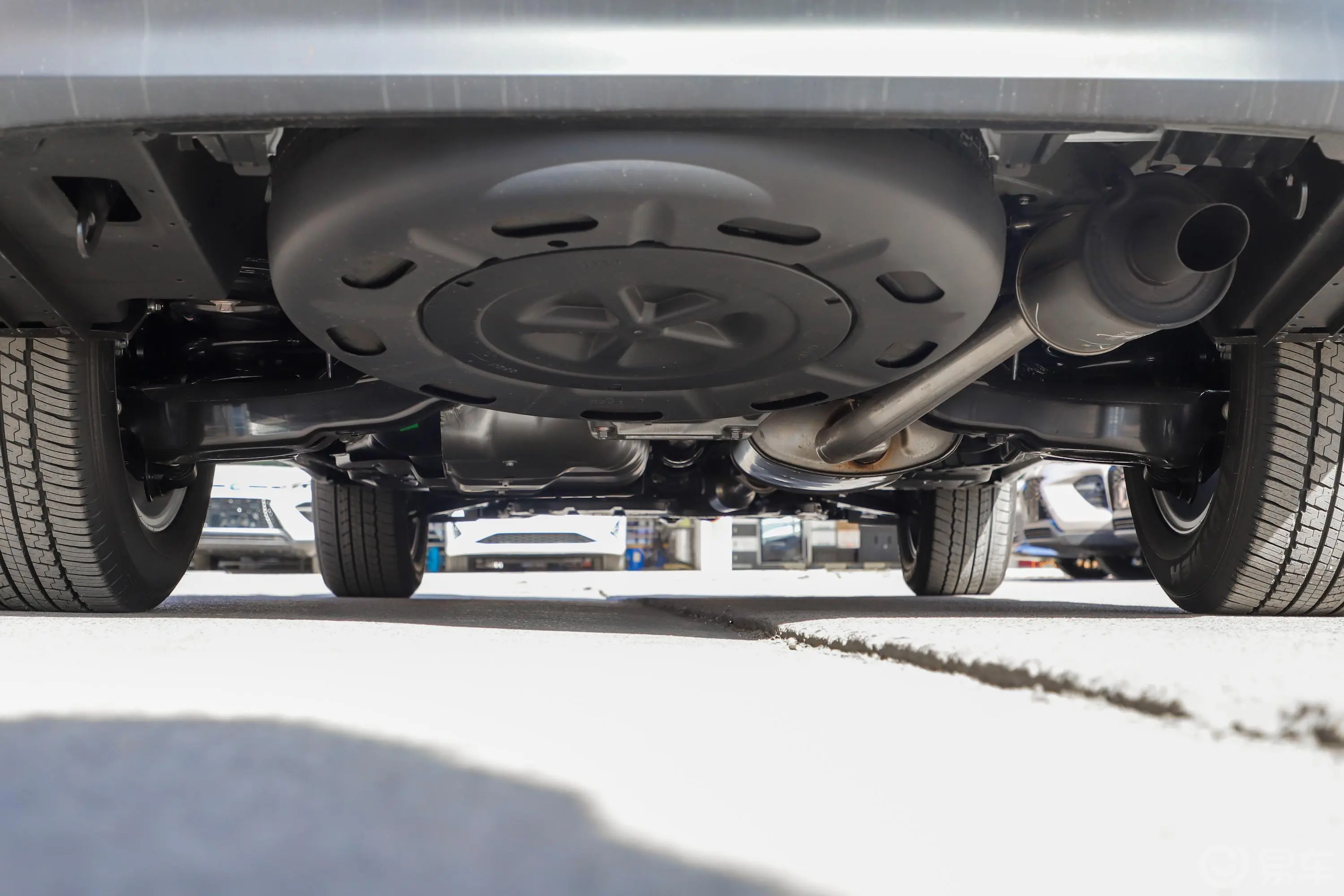汉兰达2.0T 自动四驱精英版 7座后悬架整体
