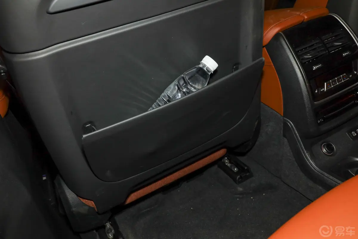 宝马X7xDrive40i 行政型 M运动套装空间