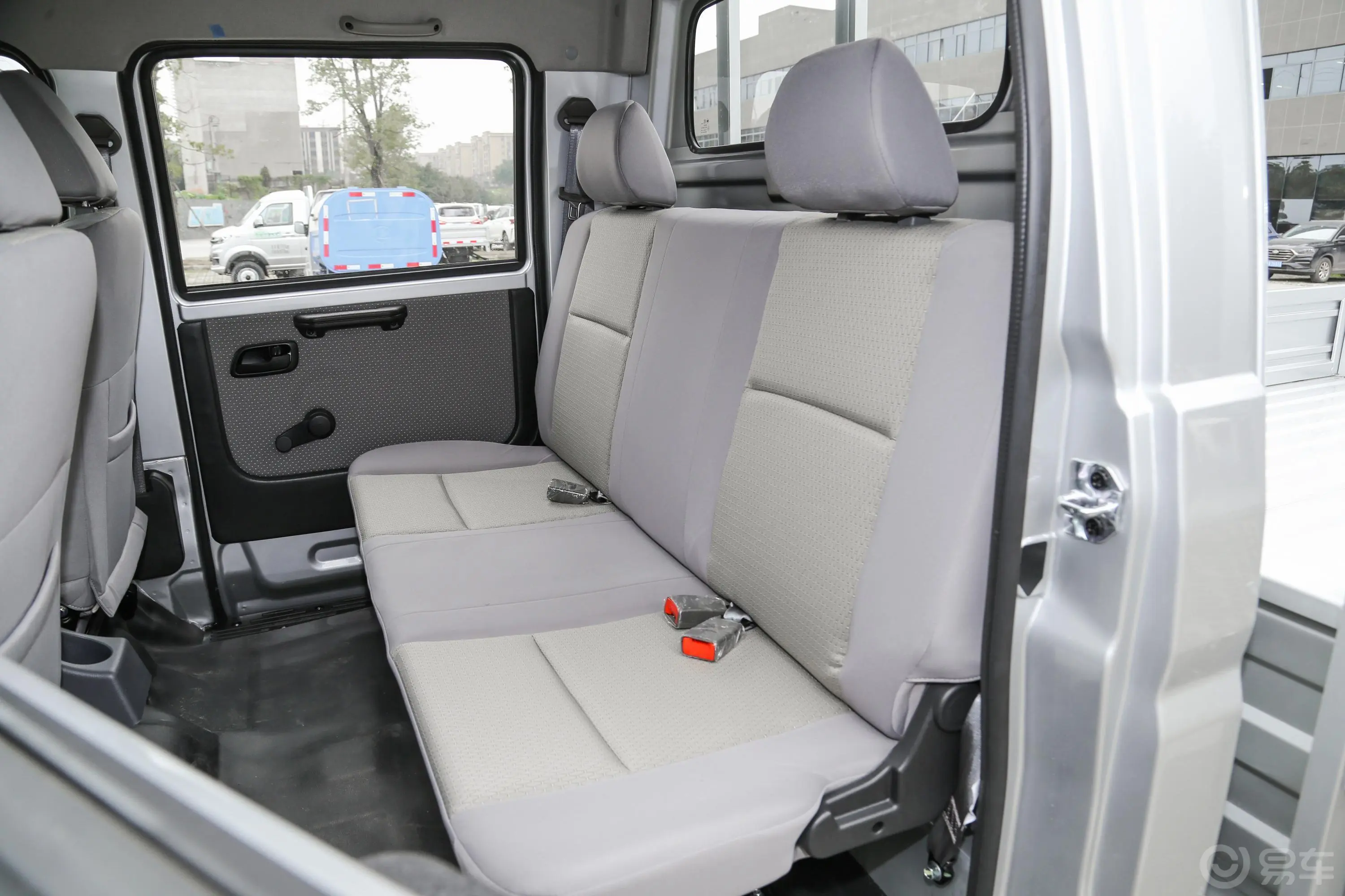 鑫卡T52 PLUS2.0L 手动 标准型3米 CNG后排座椅