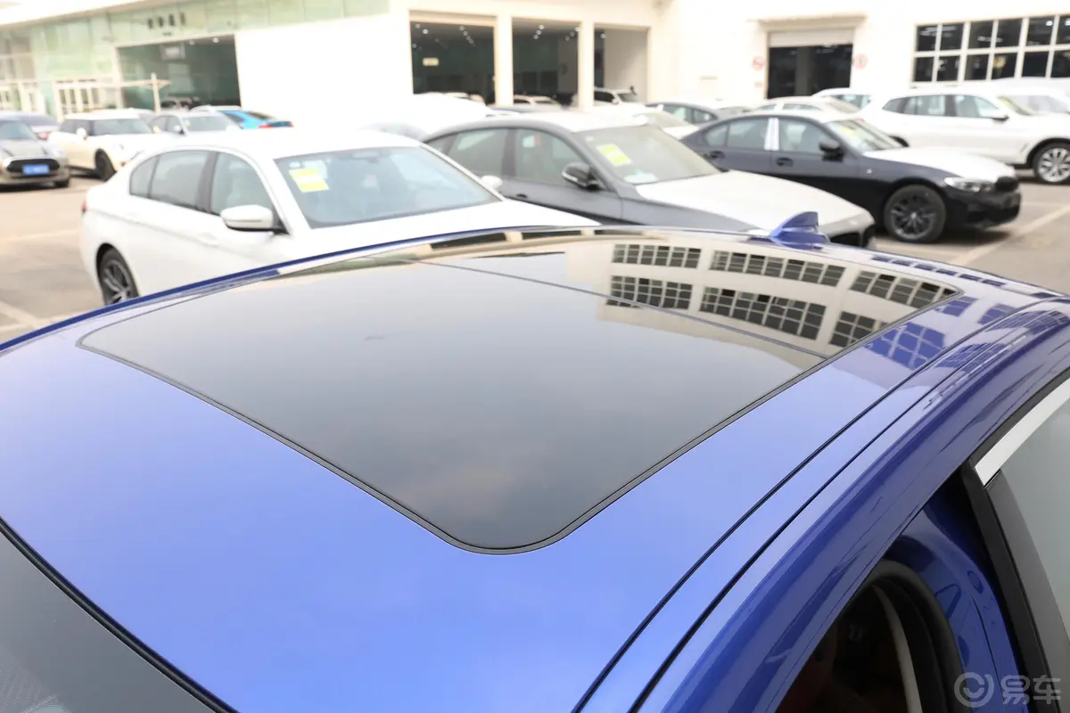 宝马3系改款 325Li xDrive M运动套装天窗