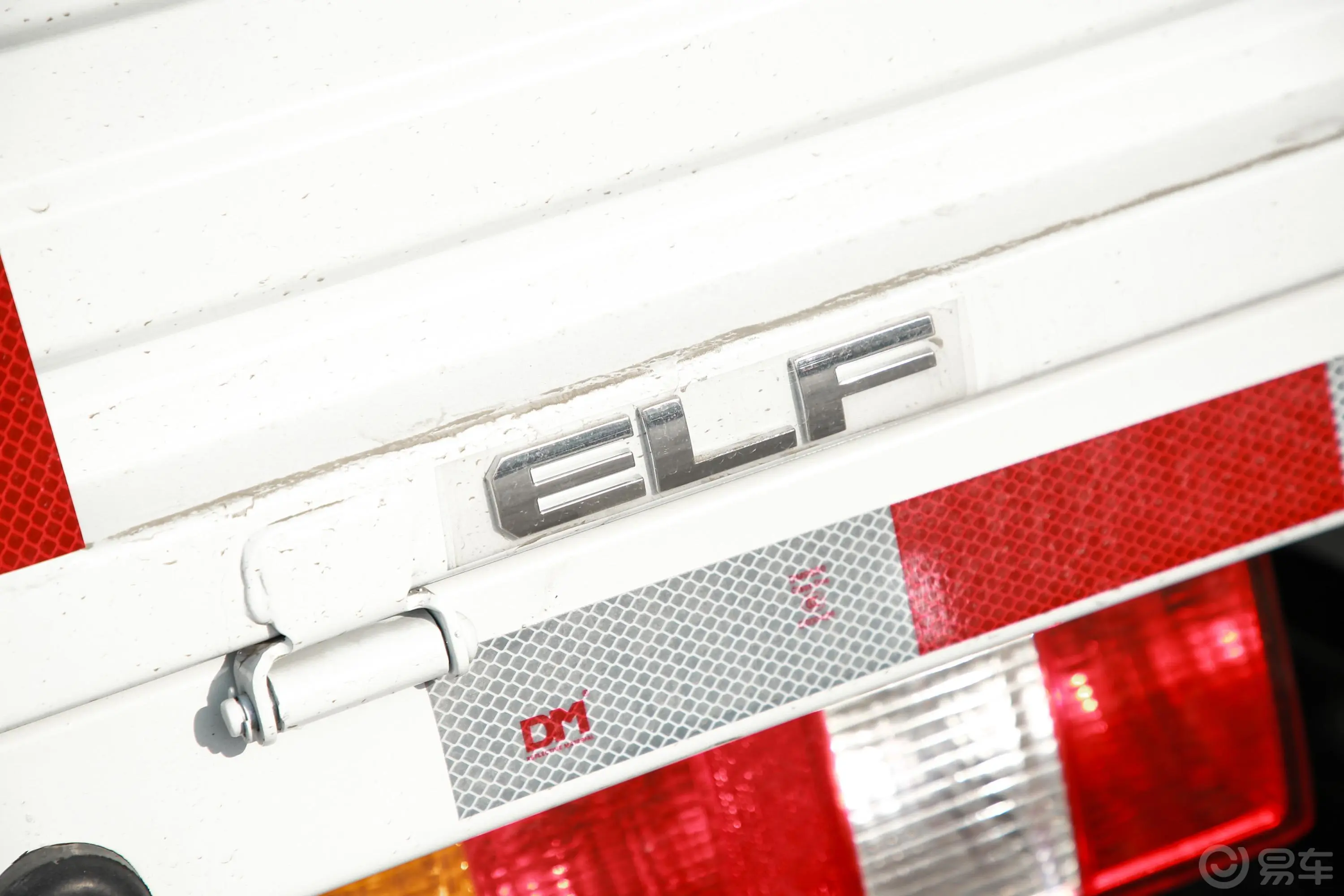 翼放ECEC5 栏板 2.8T 单排气刹 标准版 国V外观