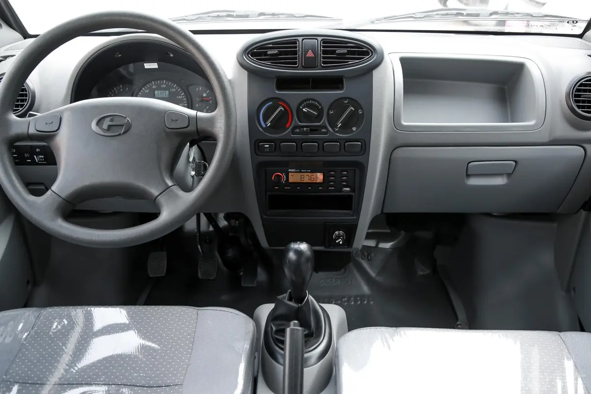 福瑞达K12S1.5L 手动 双排厢货 标准型中控台整体