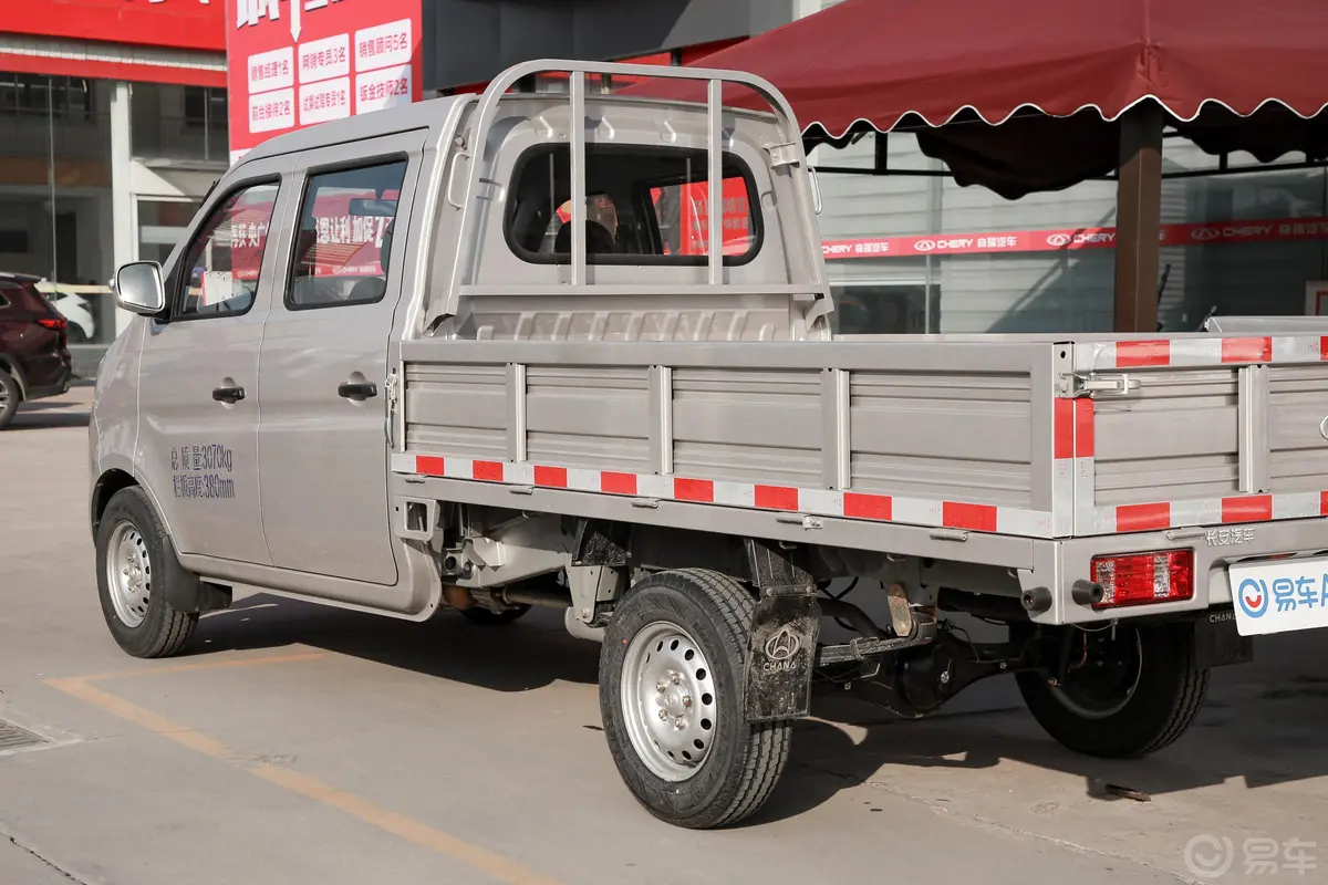 新豹T3载货汽车N1 1.2L 双排单后轮 标准版(5.285米)SC1031TFS6B1 汽油 国Ⅵ外观