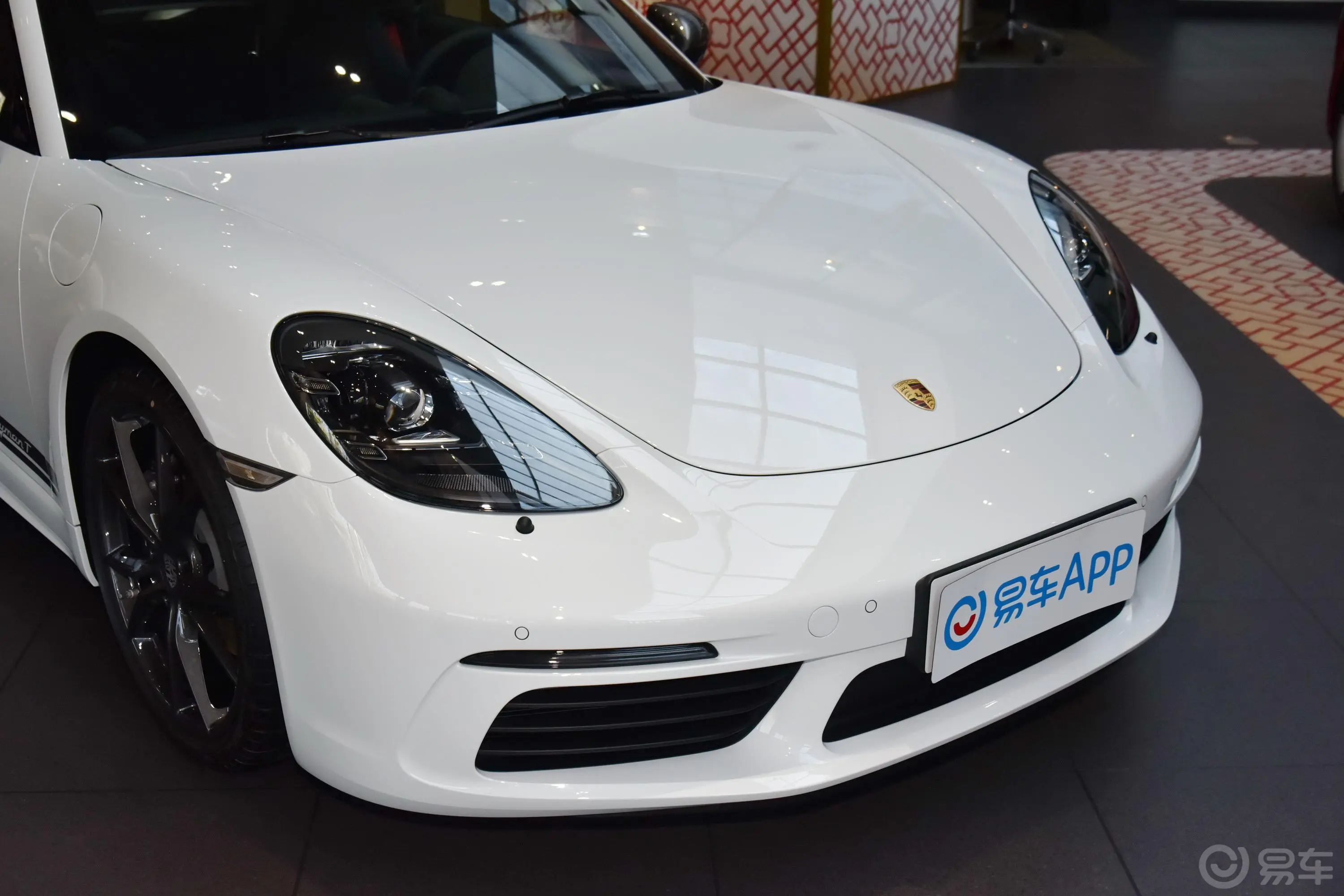 保时捷718Cayman T 2.0T外观