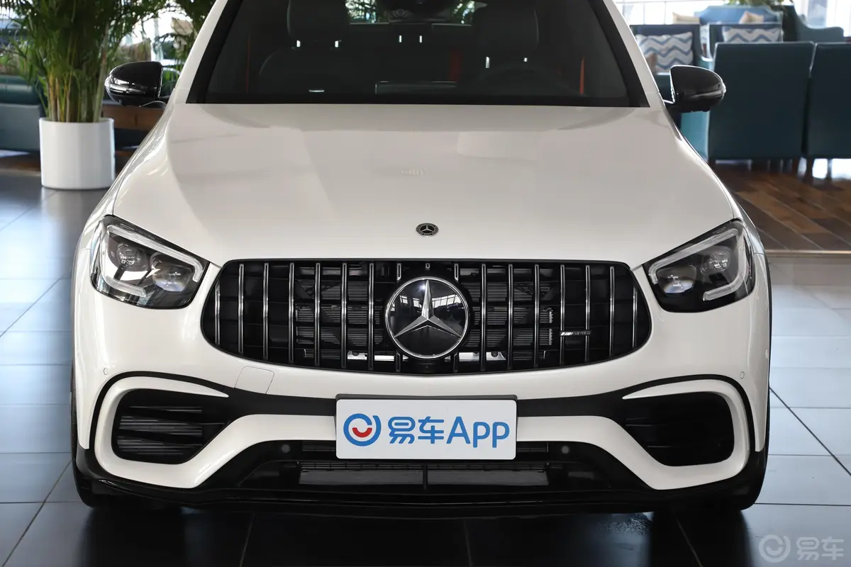 奔驰GLC轿跑 AMGAMG GLC 63 4MATIC+ 轿跑SUV外观细节