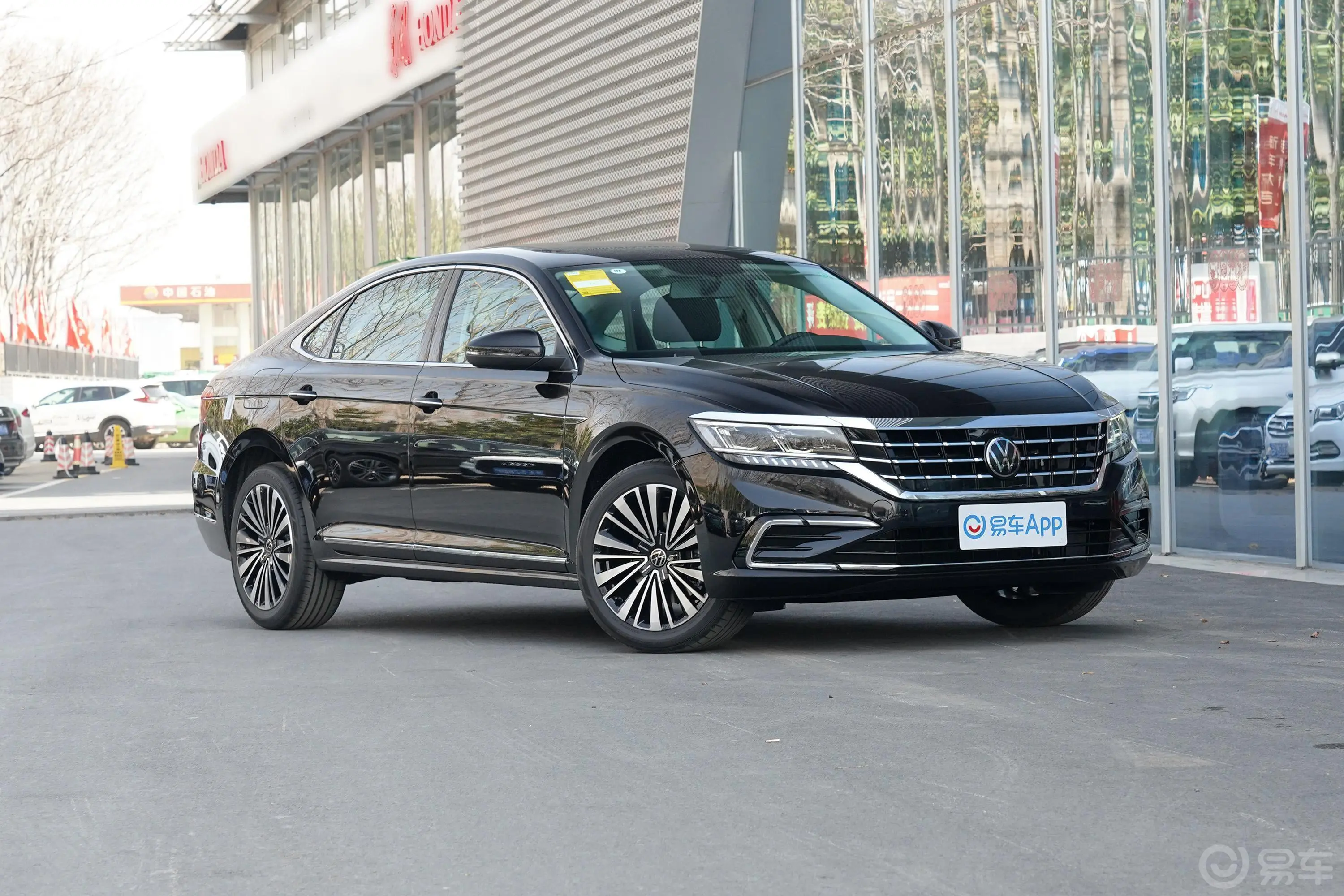 帕萨特380TSI 双离合 豪华版前轮毂造型