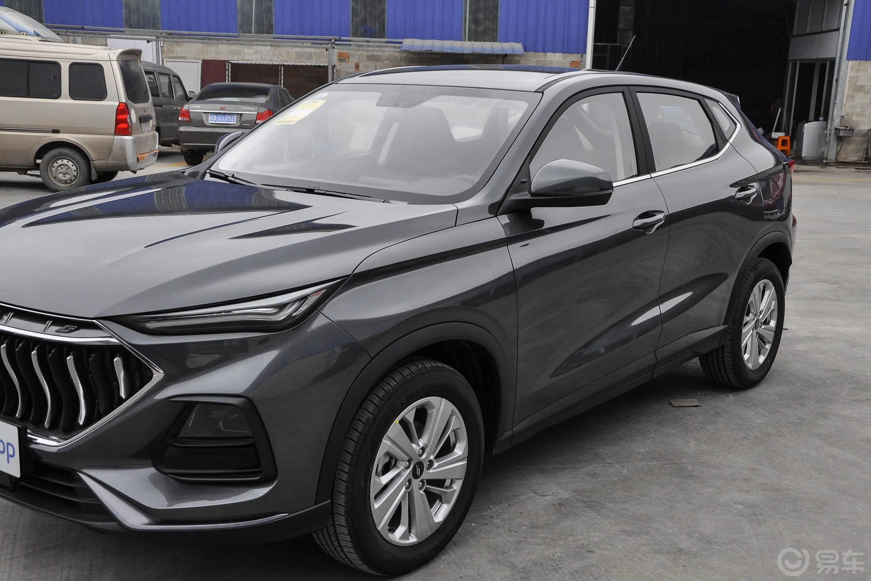 长安欧尚X51.6L CVT 豪华型外观