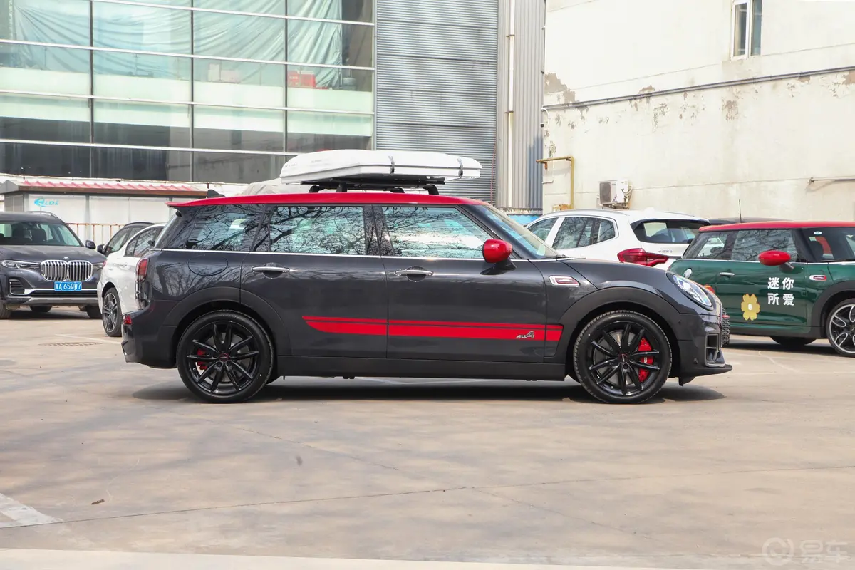 MINI JCW CLUBMAN2.0T JOHN COOPER WORKS ALL-IN正侧车头向右水平