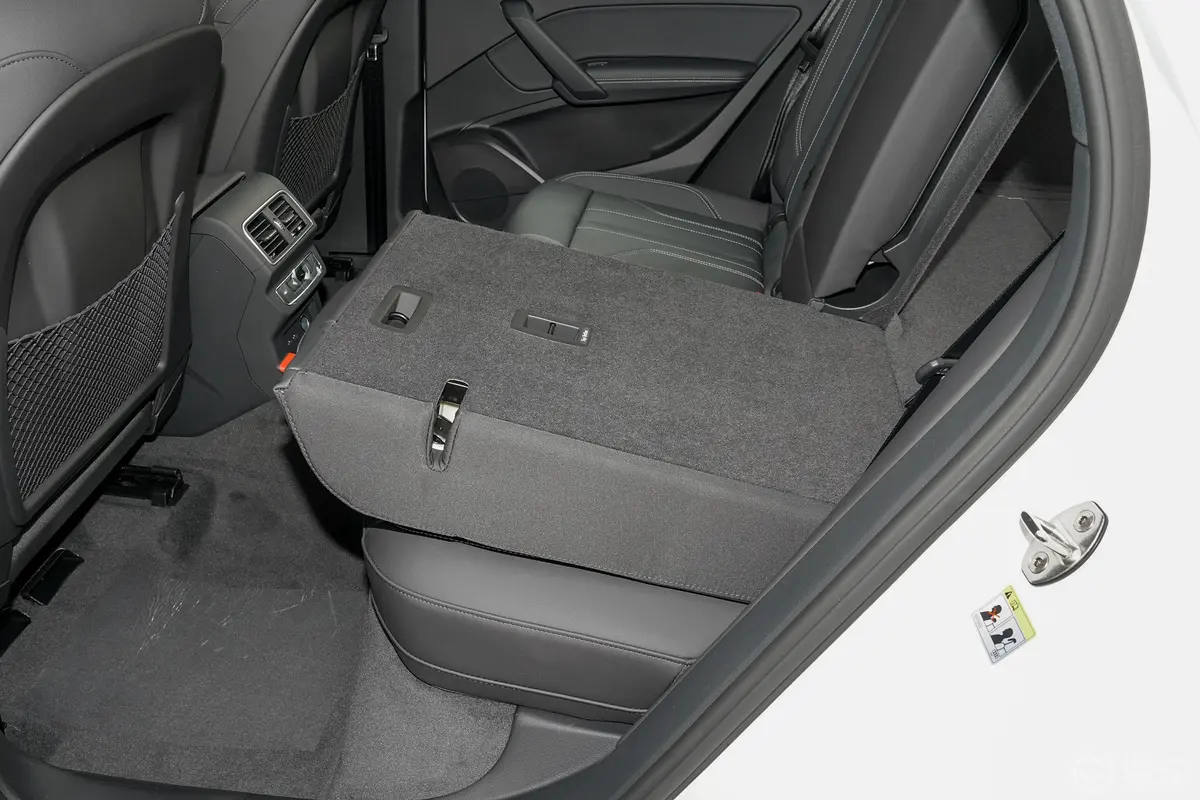 奥迪Q5L Sportback40 TFSI 时尚型空间