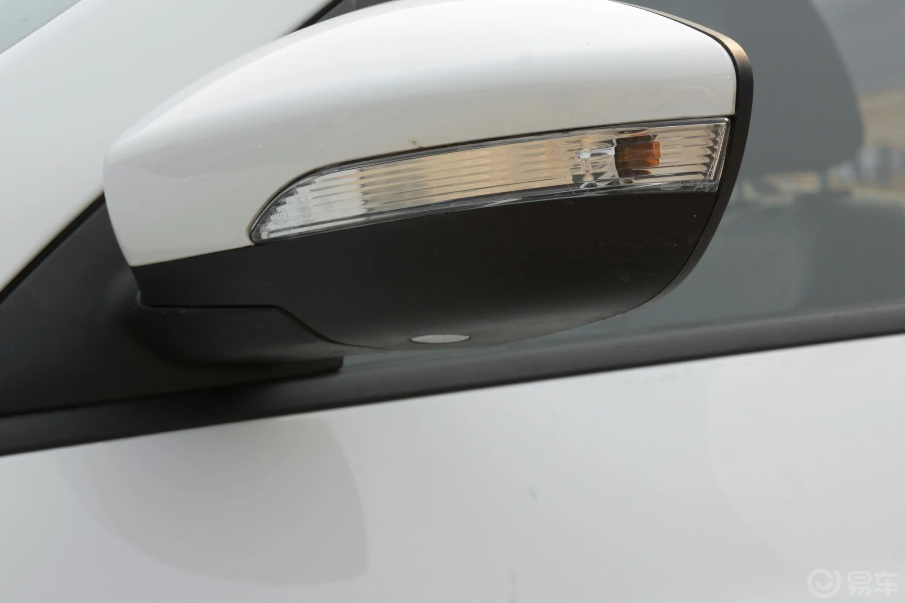 风行S50 EV豪华型外观细节