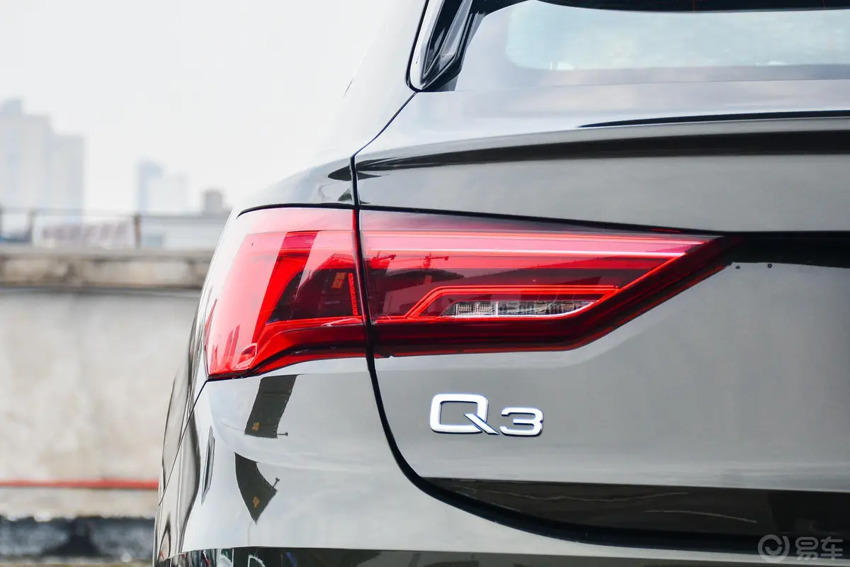 奥迪Q3 Sportback35 TFSI 进取型外观