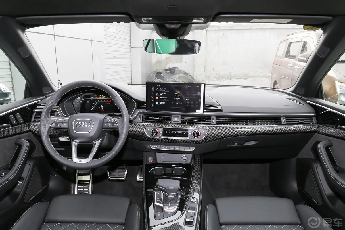 奥迪S53.0T Cabriolet仪表盘