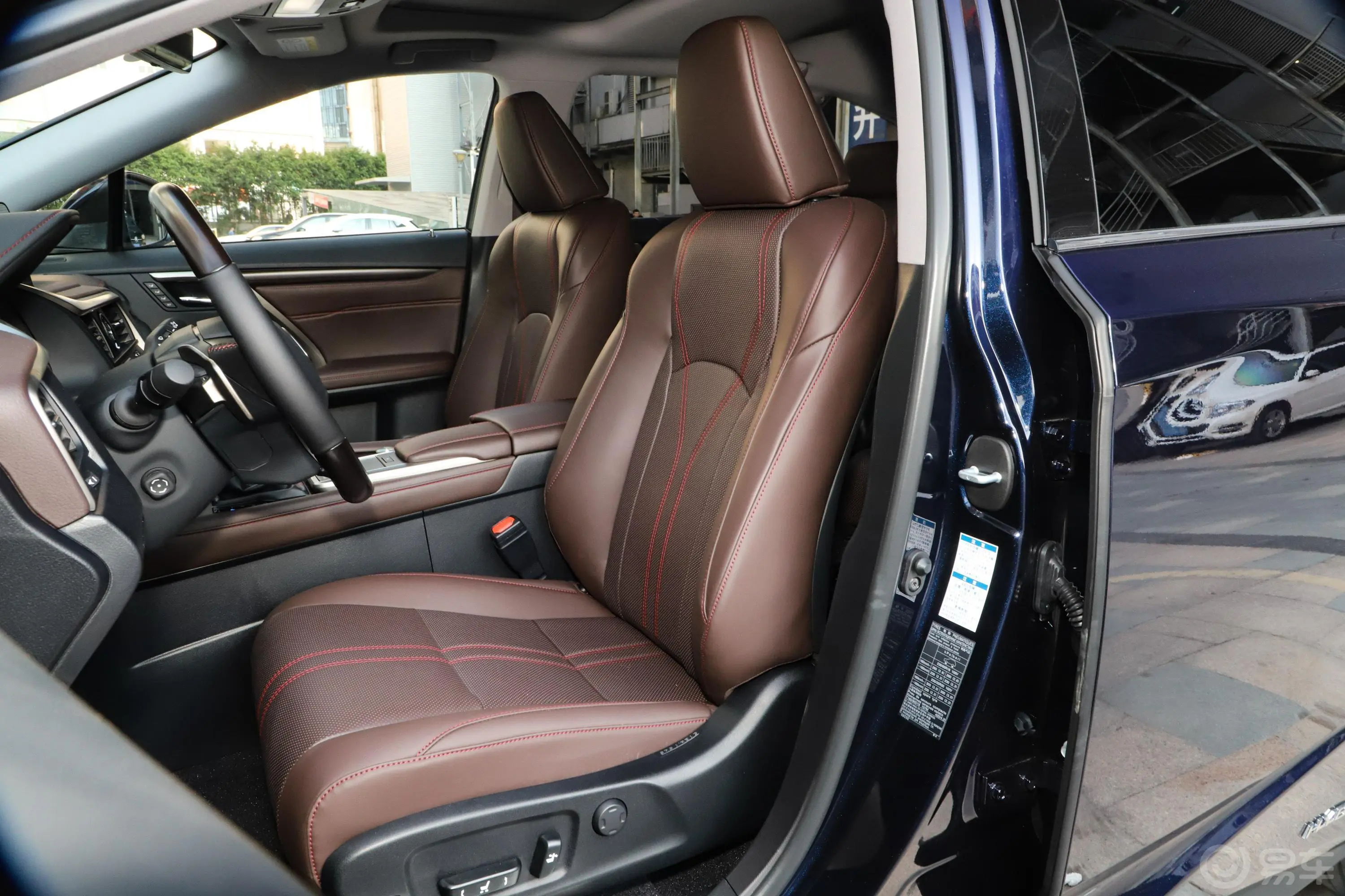 雷克萨斯RX改款 450hL 豪华版 6座驾驶员座椅