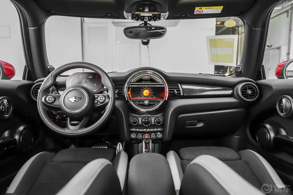 MINI JCW2.0T JOHN COOPER WORKS ALL-IN内饰