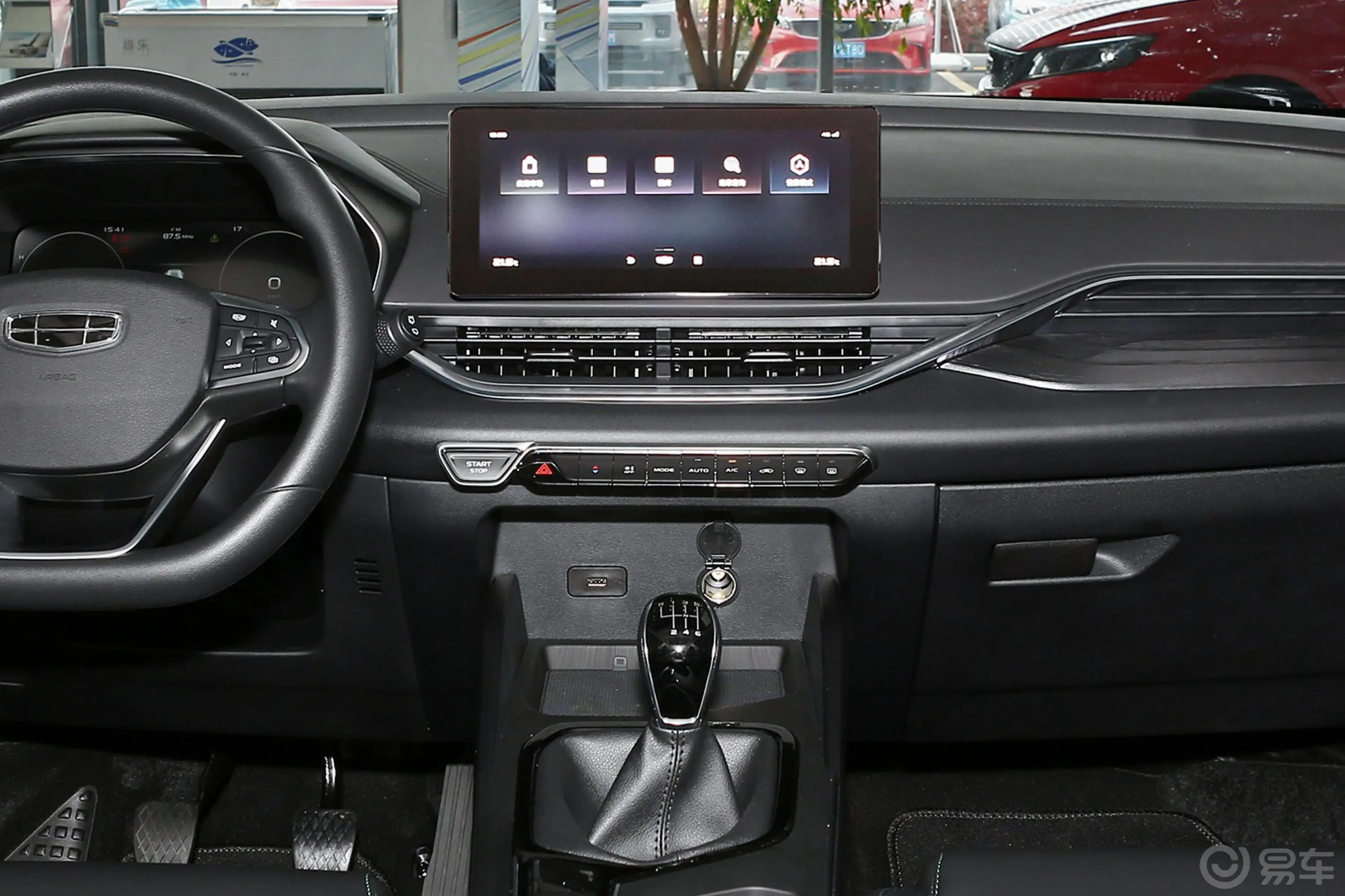 帝豪S1.4T 手动 舒适版中控台整体