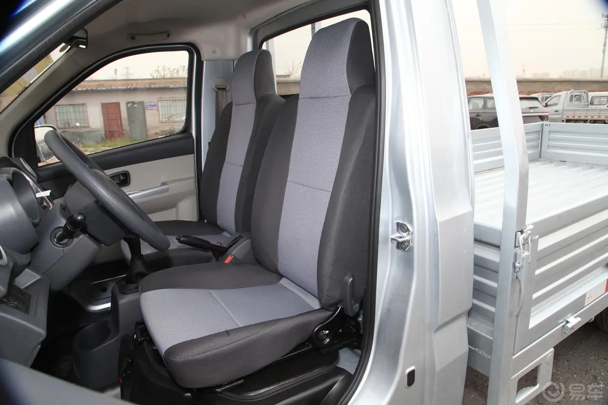长安星卡L系列L2 1.6L 手动 单排 栏板标准型 国VI驾驶员座椅