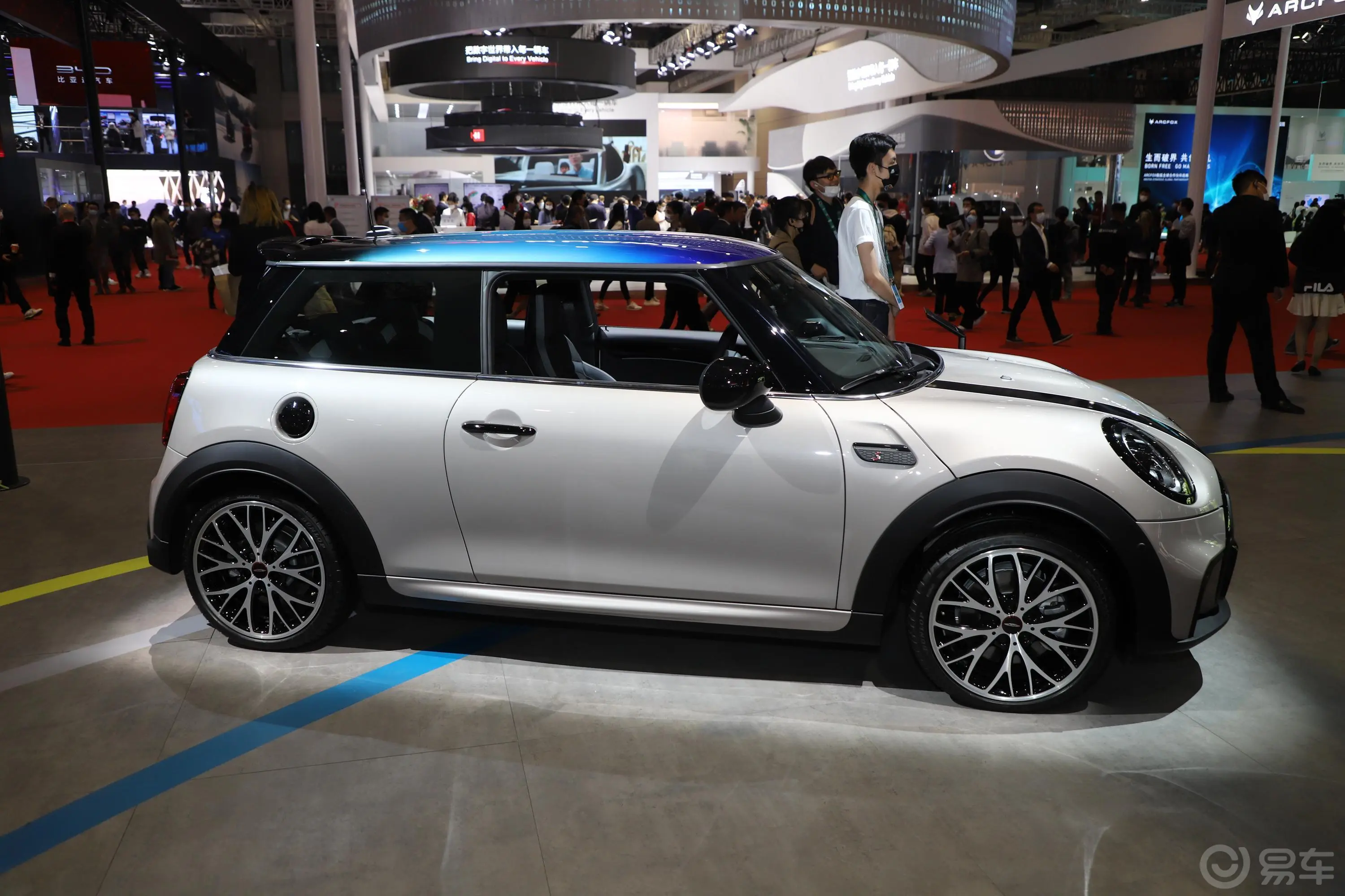 MINI1.5T COOPER 艺术家外观