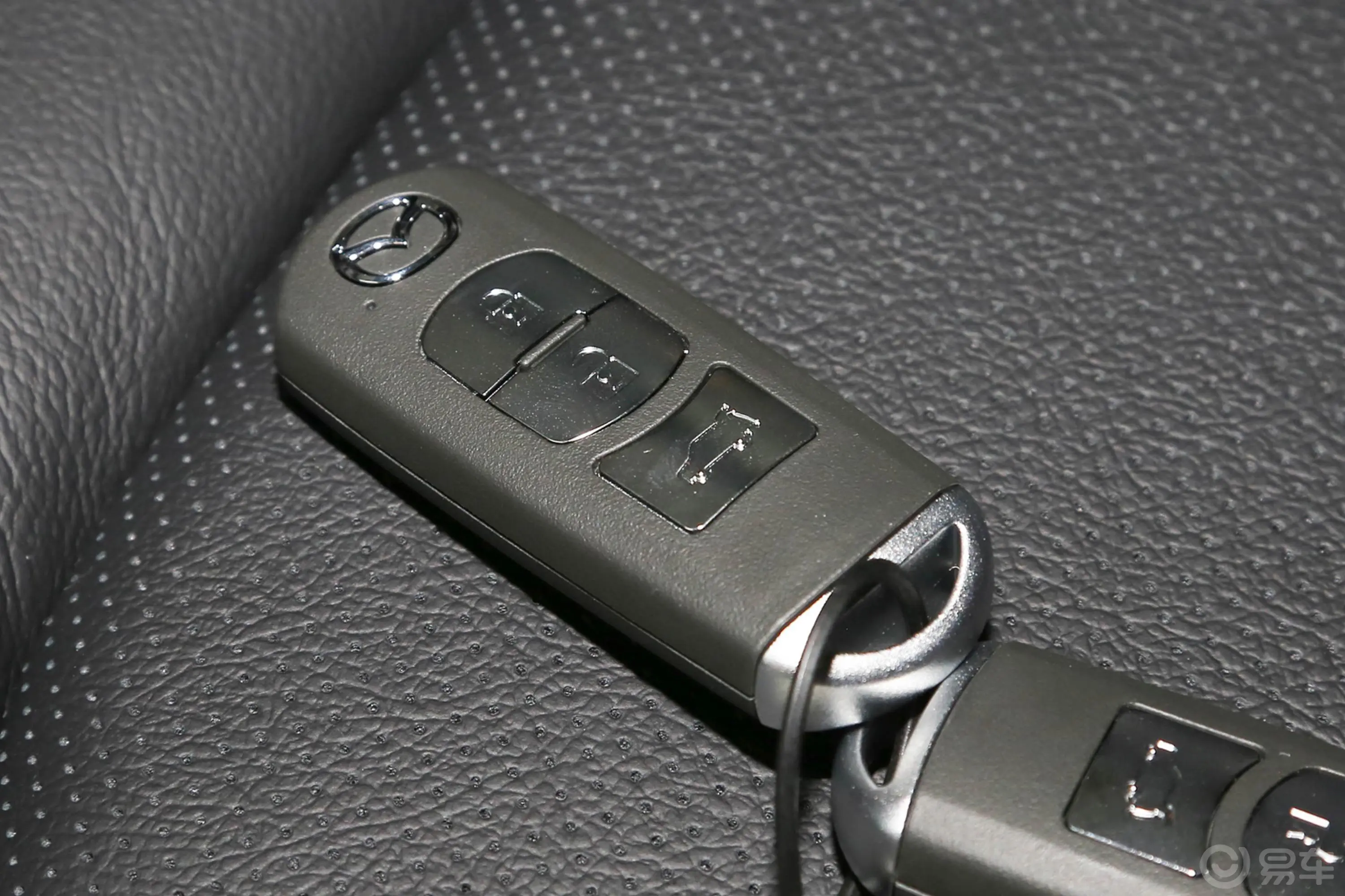 马自达CX-52.5L 手自一体 两驱 智尊型钥匙正面