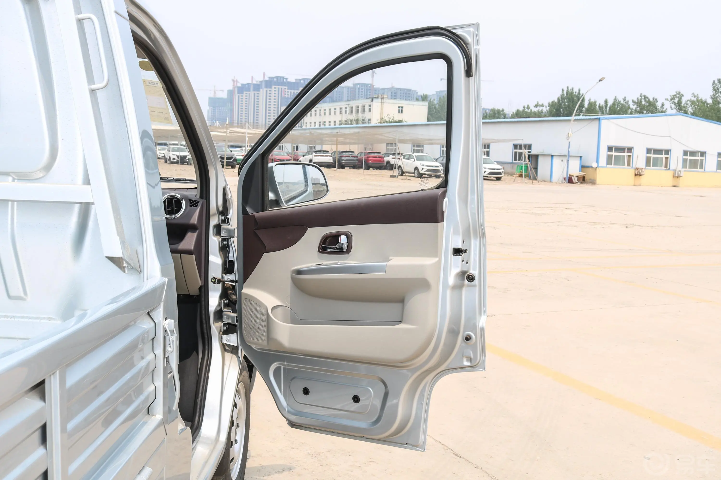 长安星卡1.5L 长轴版 单排 标准型副驾驶员车门