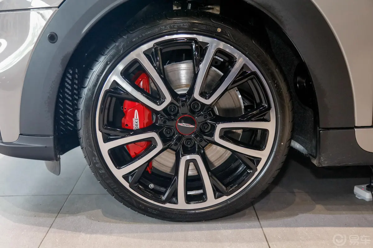 MINI JCW2.0T JOHN COOPER WORKS ALL-IN前轮毂造型