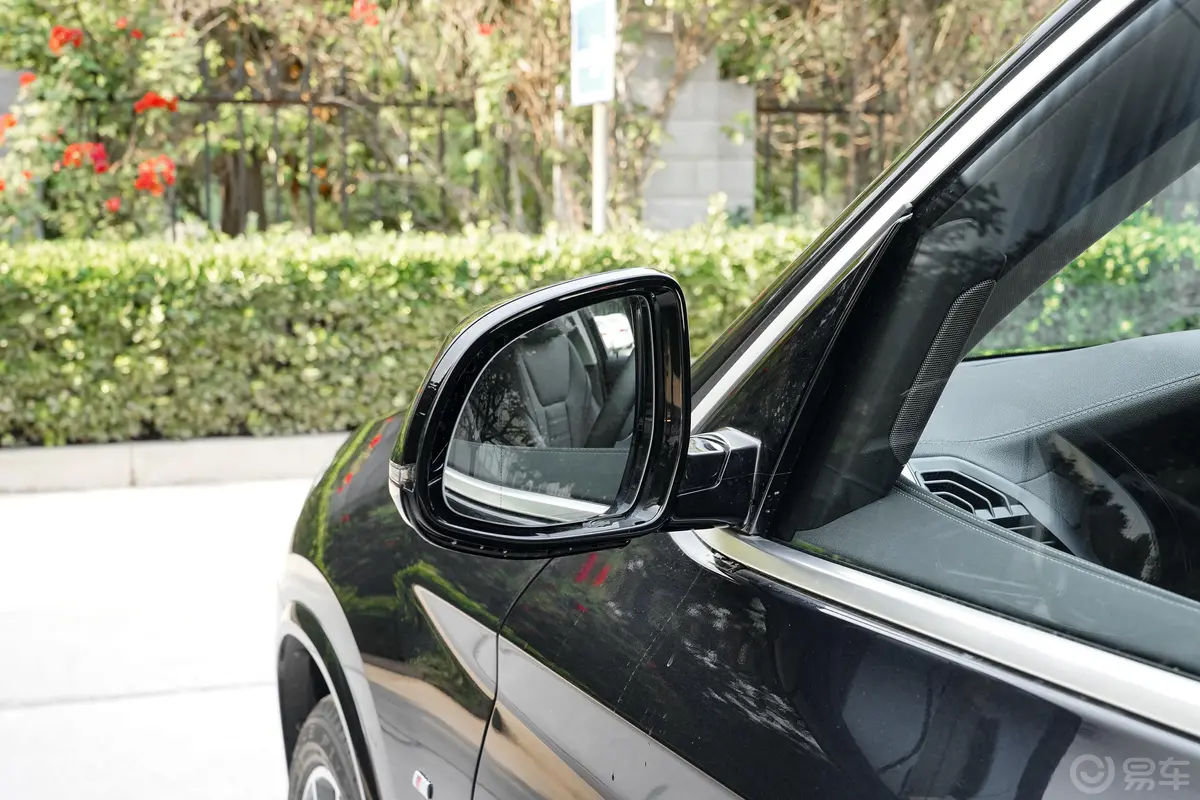宝马X3改款 xDrive 30i 领先型 M运动套装后视镜镜面