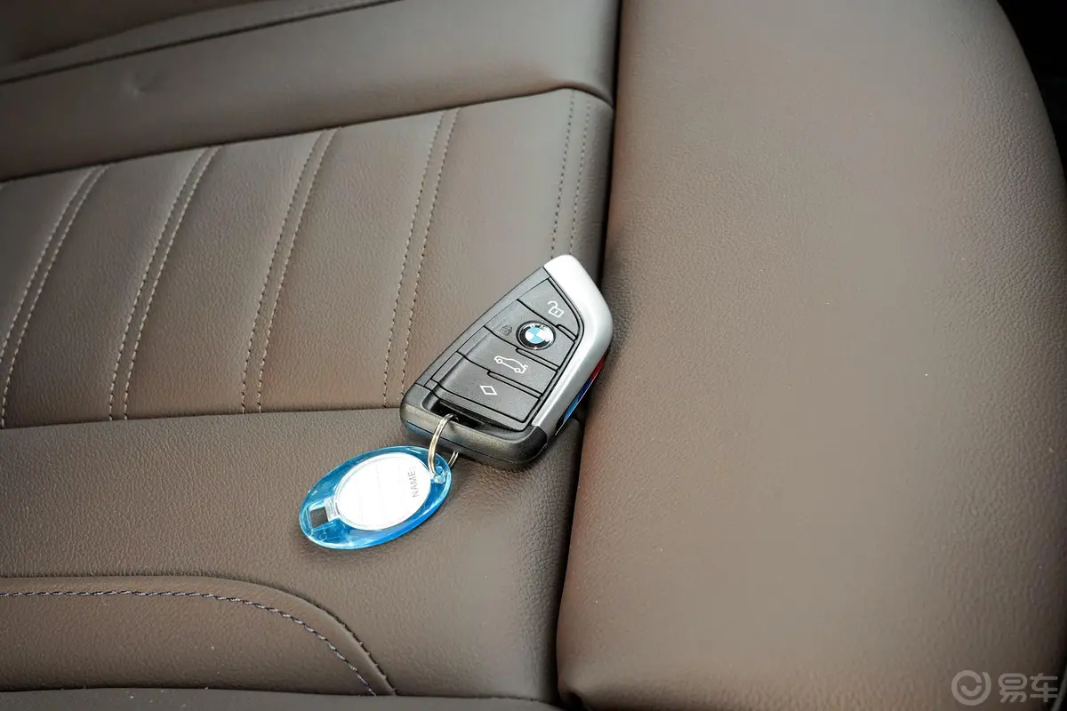 宝马X3改款 xDrive 30i 领先型 M运动套装钥匙正面