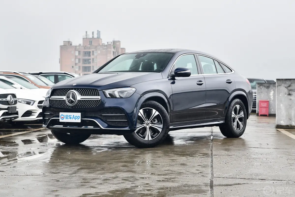 奔驰GLE轿跑GLE 350 4MATIC 轿跑SUV 时尚型侧前45度车头向左水平