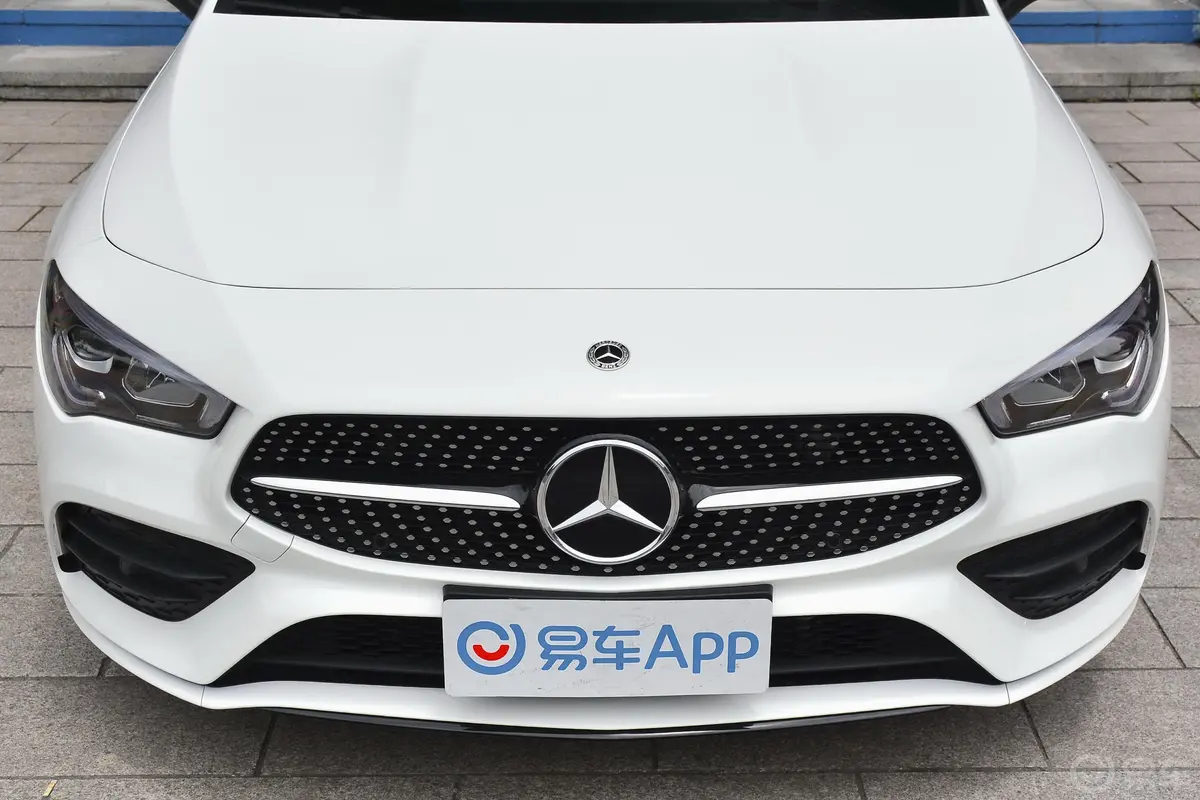 奔驰CLA级CLA 260 4MATIC 五门猎跑车外观